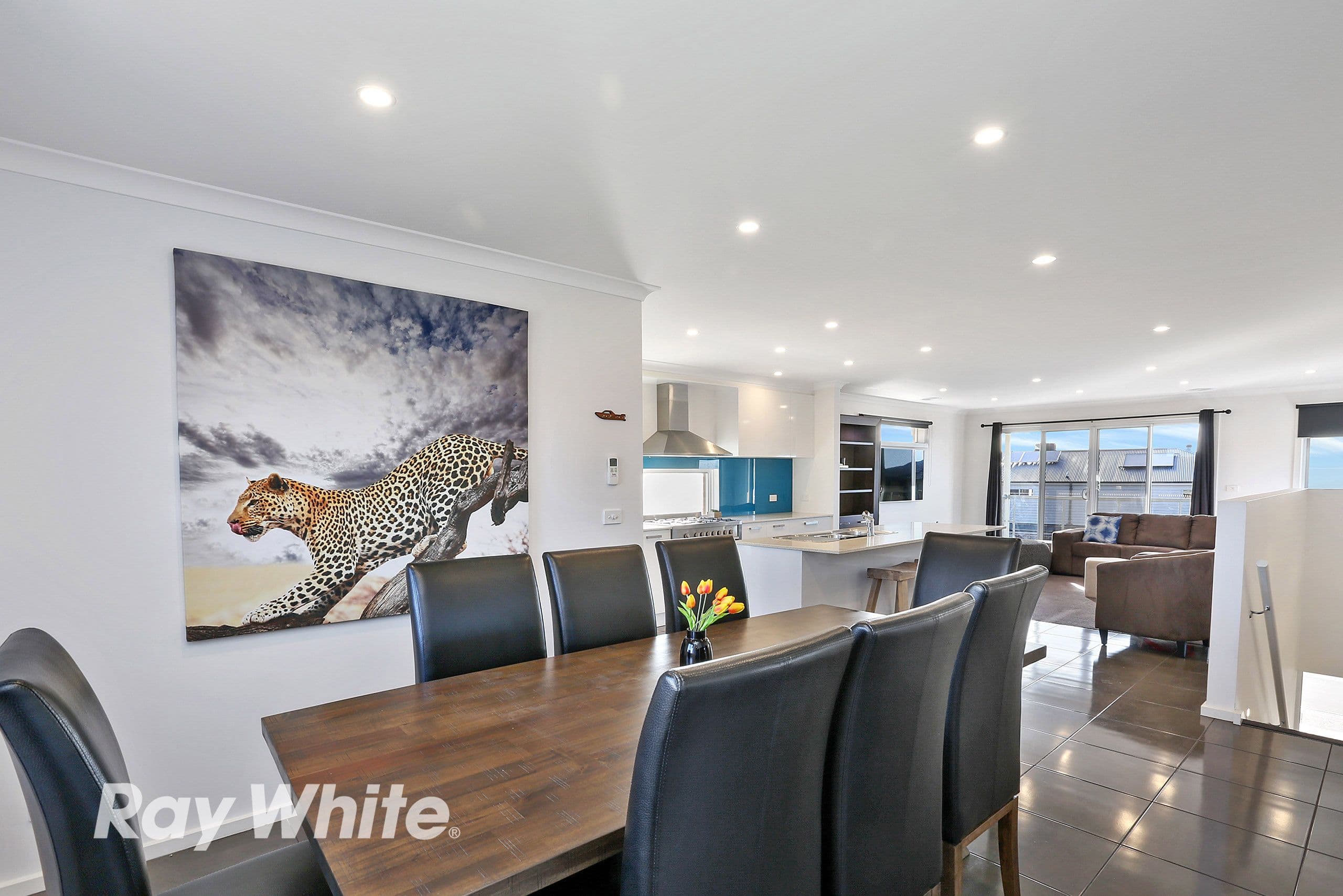 7 Meltham Avenue, Highton VIC 3216, Highton - Thumbnail 5