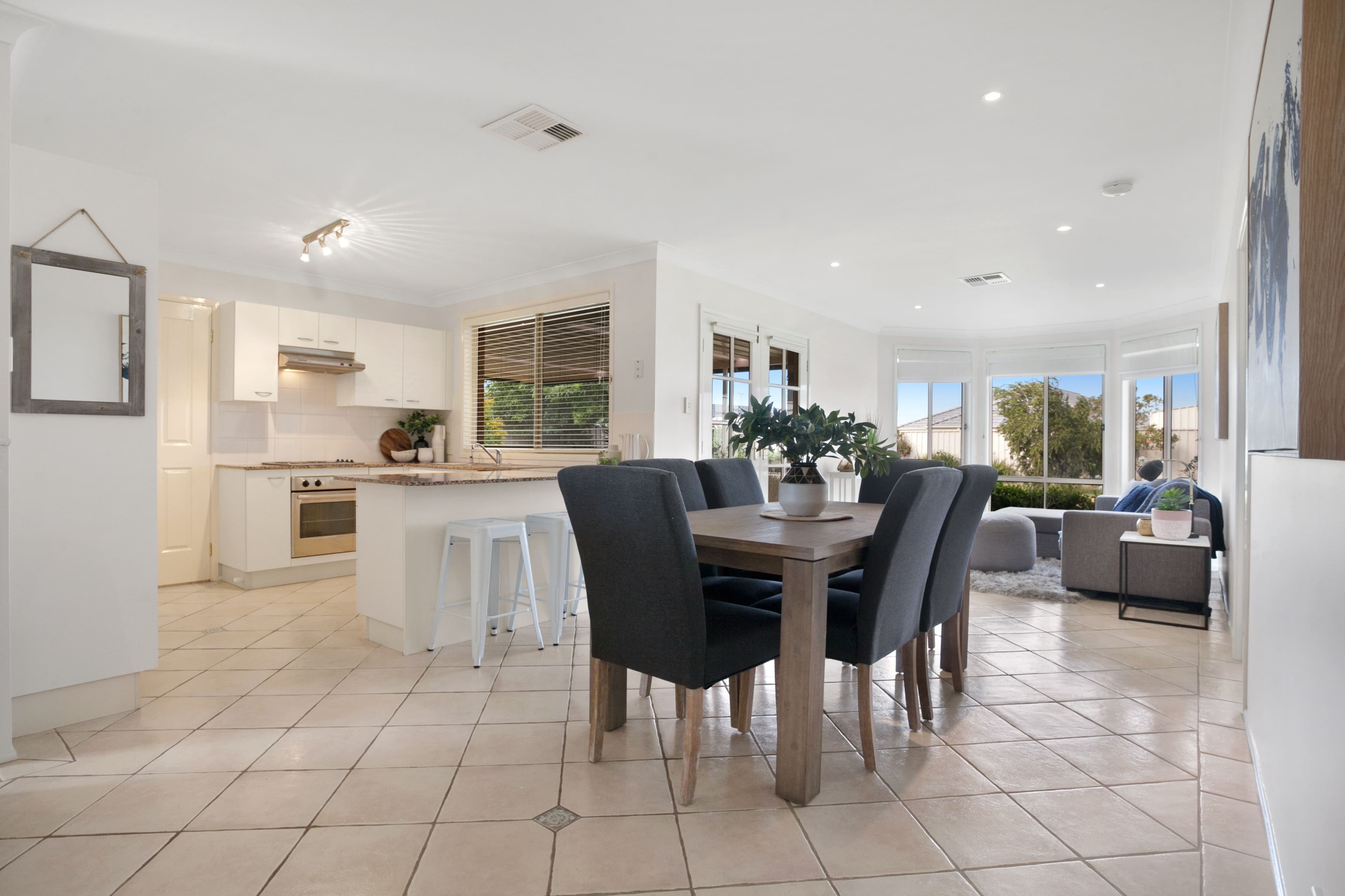 34 Peppertree Circuit, Aberglasslyn - Thumbnail 3