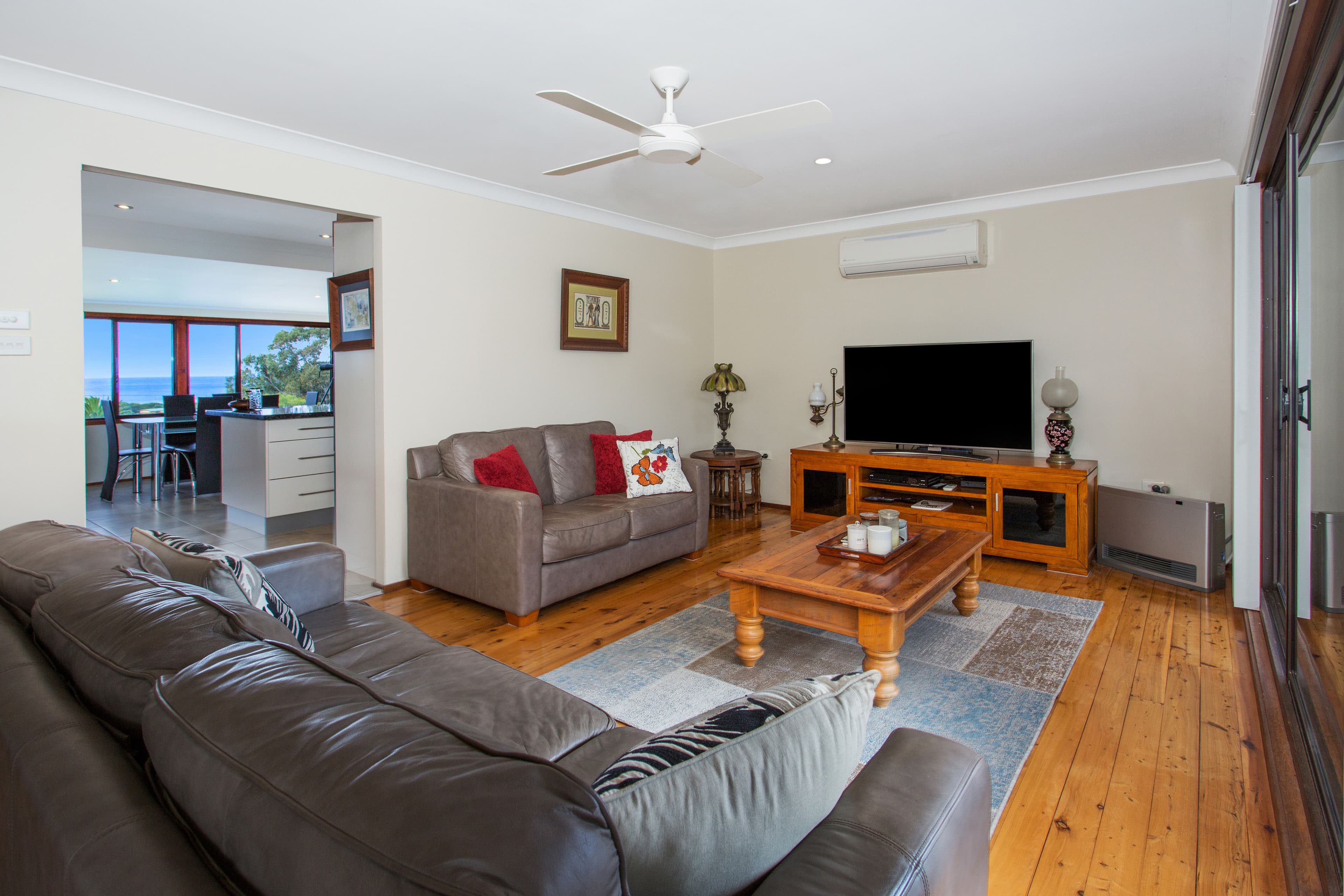 87 Bradman Drive, BOOROOMA NSW 2650, Boorooma - Thumbnail 6