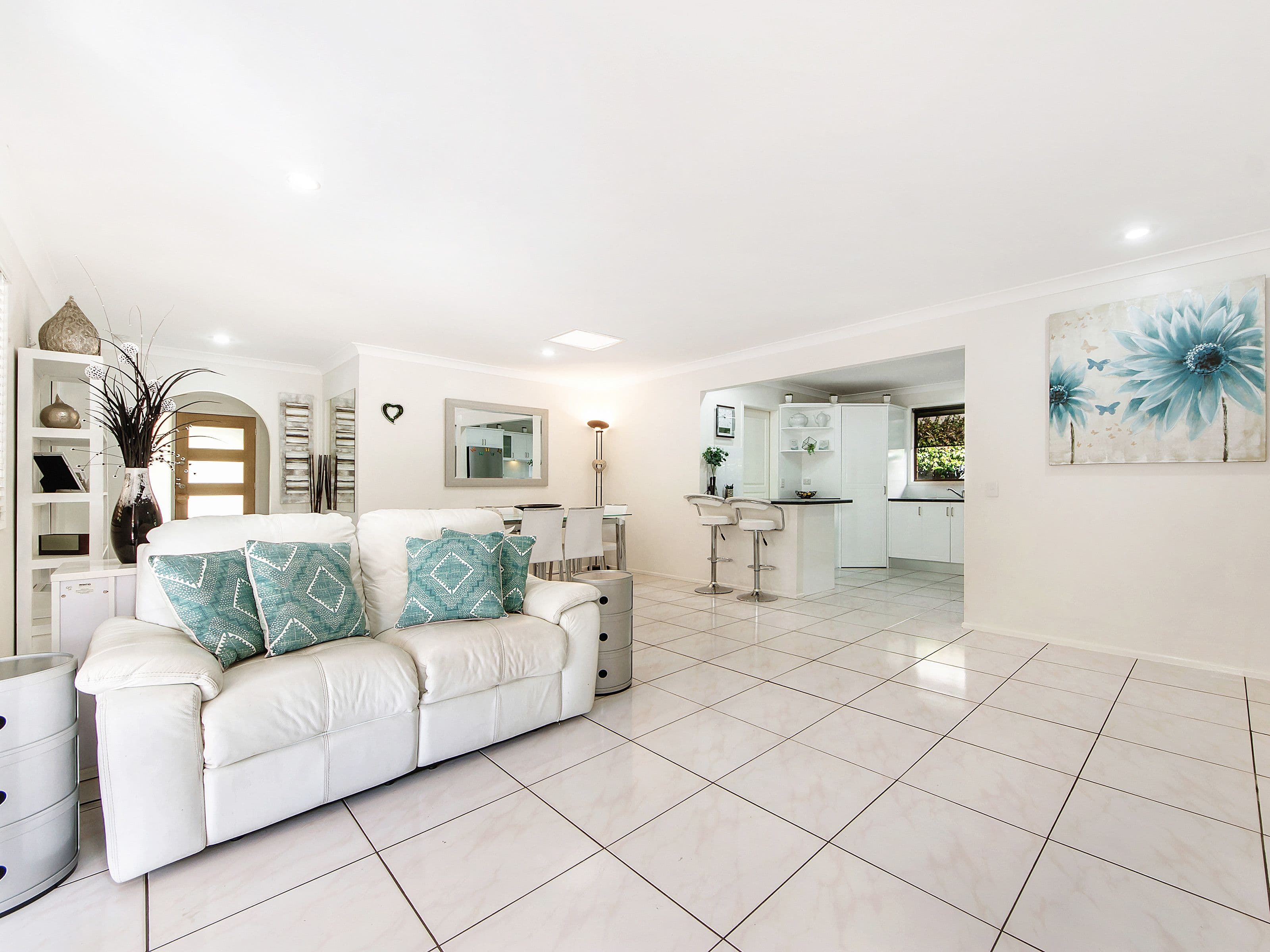 3 Nalya Court, Mermaid Waters QLD 4218, Mermaid Waters - Thumbnail 6