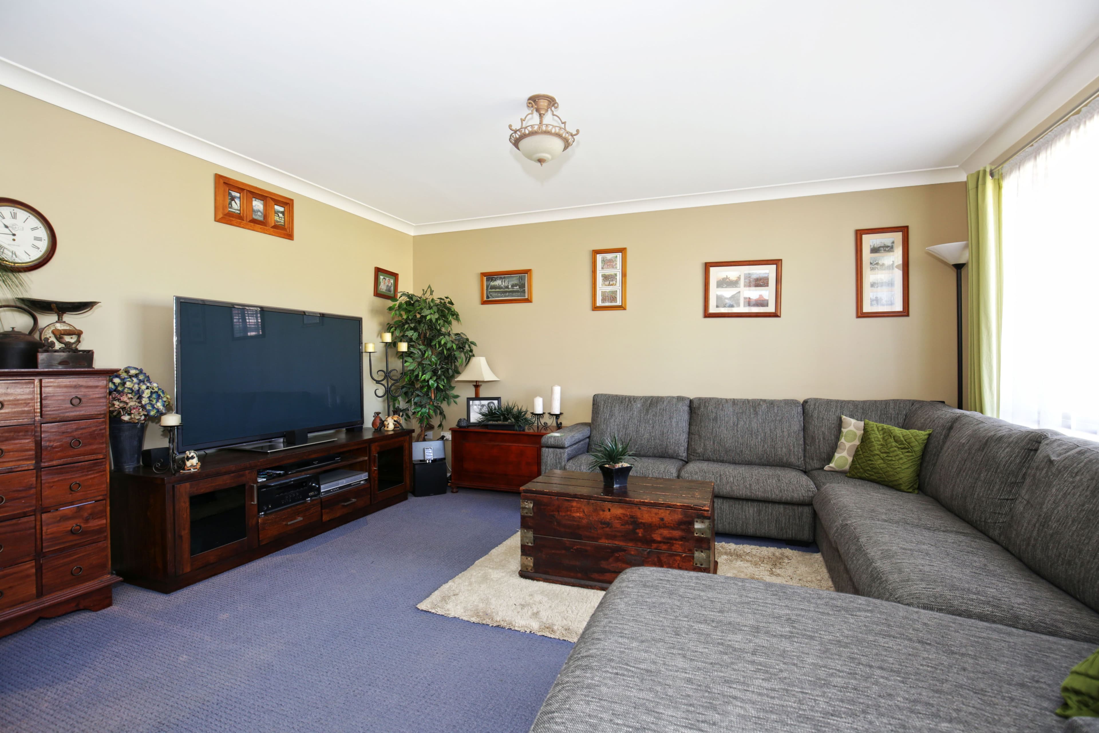 8 St James Crescent, Worrigee - Thumbnail 3