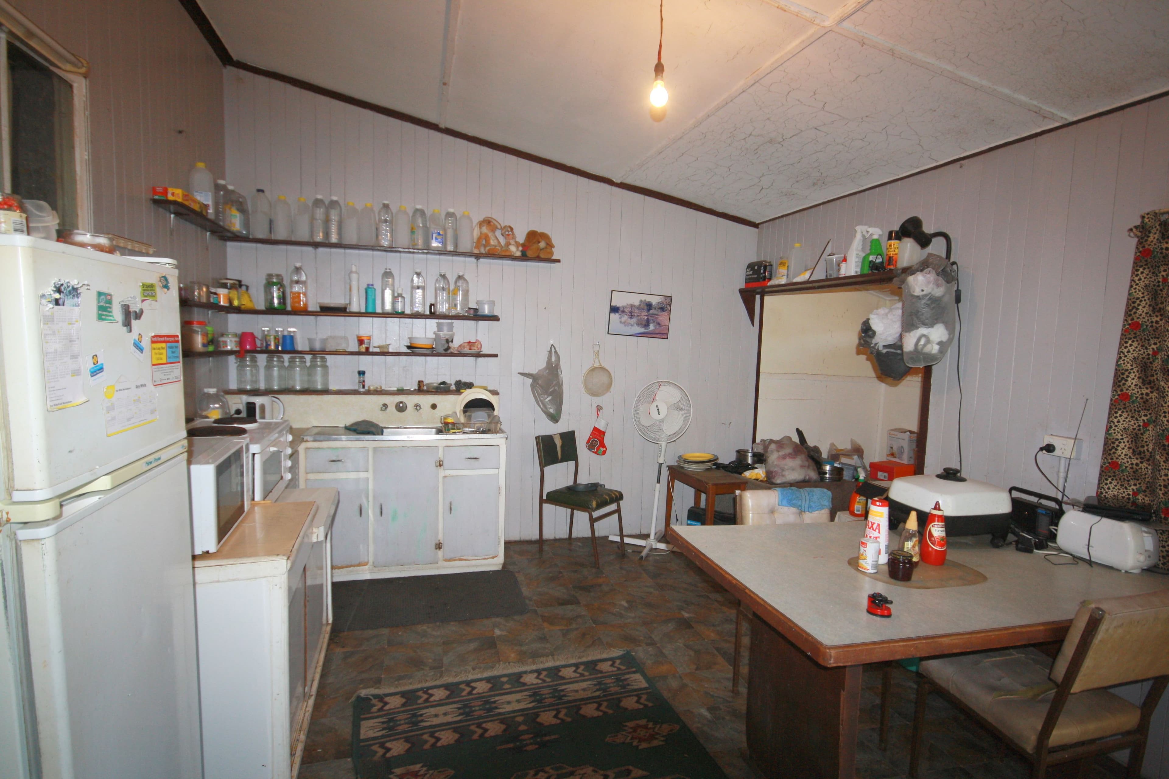14 Bouverie Street, Mundubbera QLD 4626, Mundubbera - Thumbnail 2