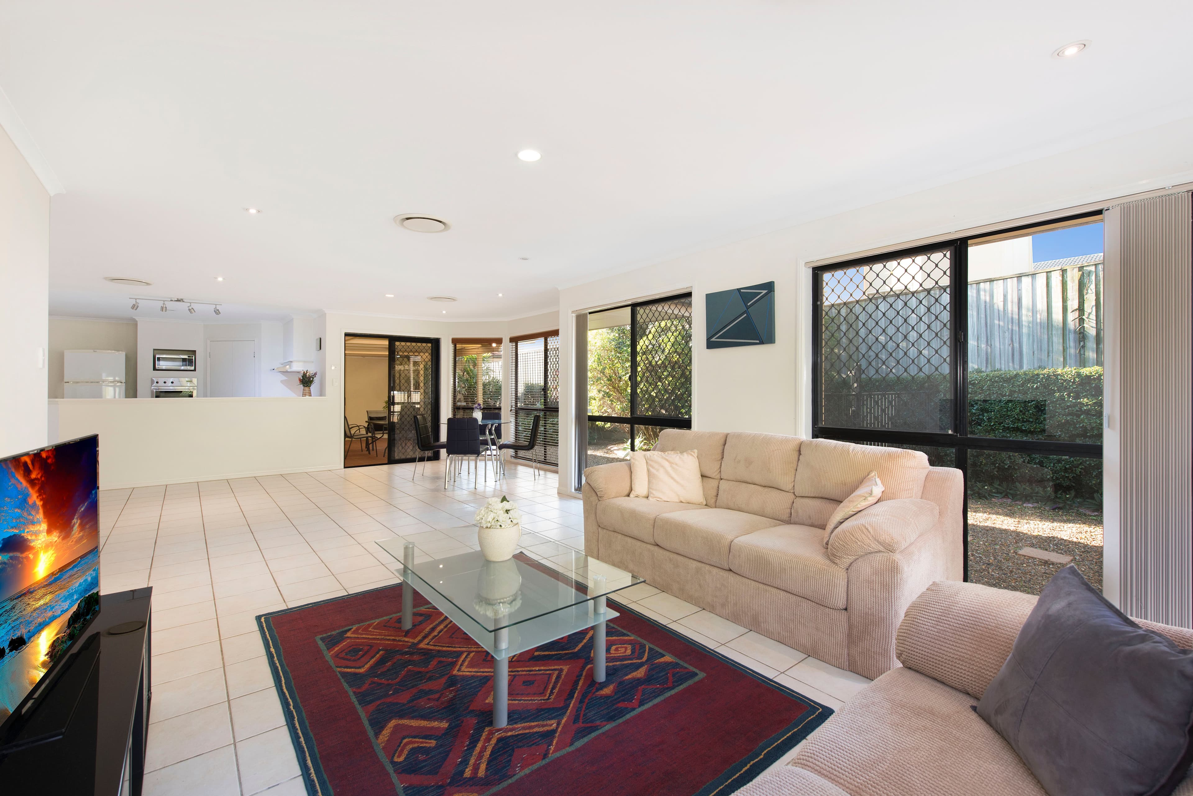 3 Currumbin Place, Carindale QLD 4152, Carindale - Thumbnail 2