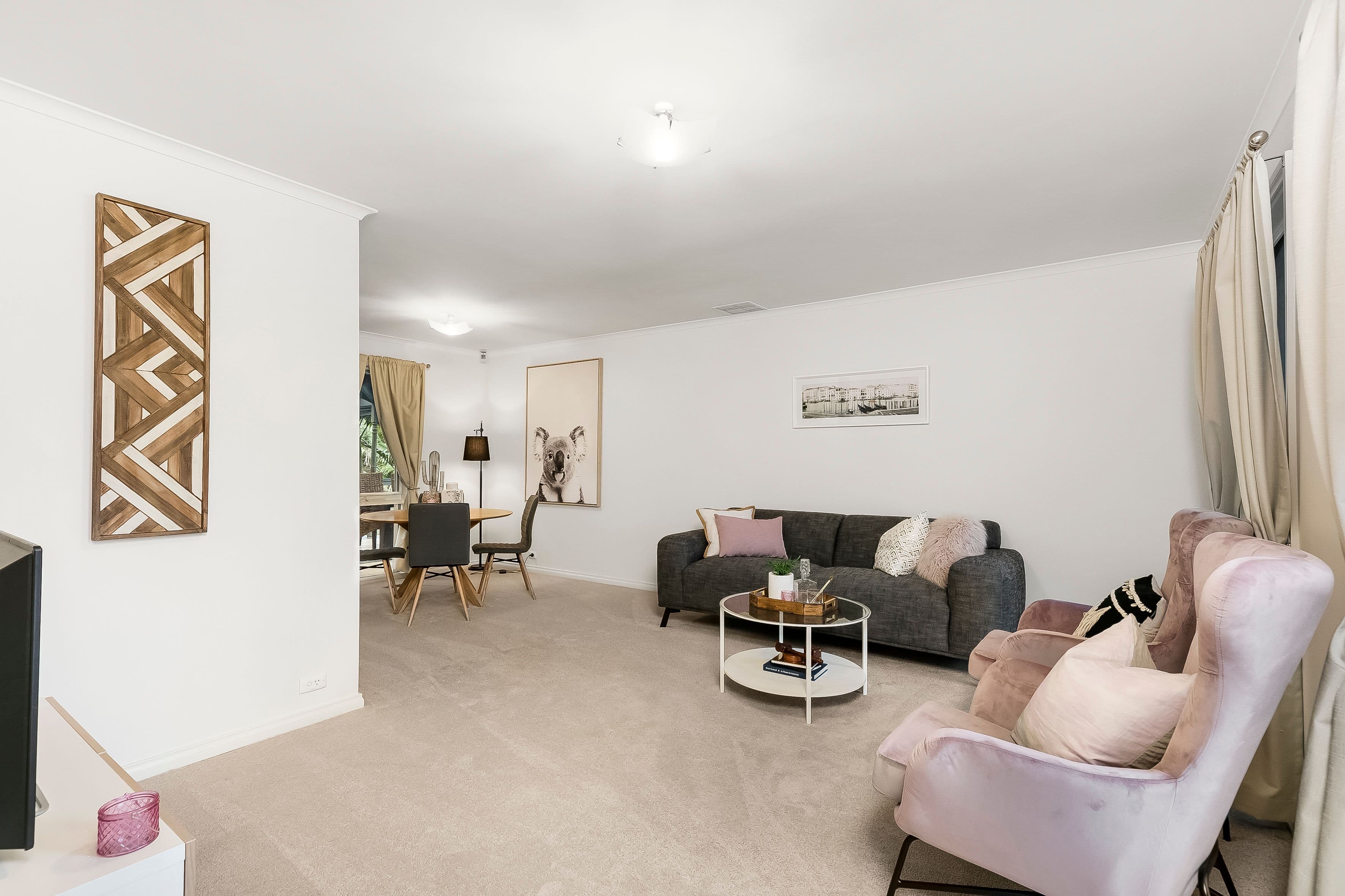 12 McLean Court, Wantirna South VIC 3152, Wantirna South - Thumbnail 2