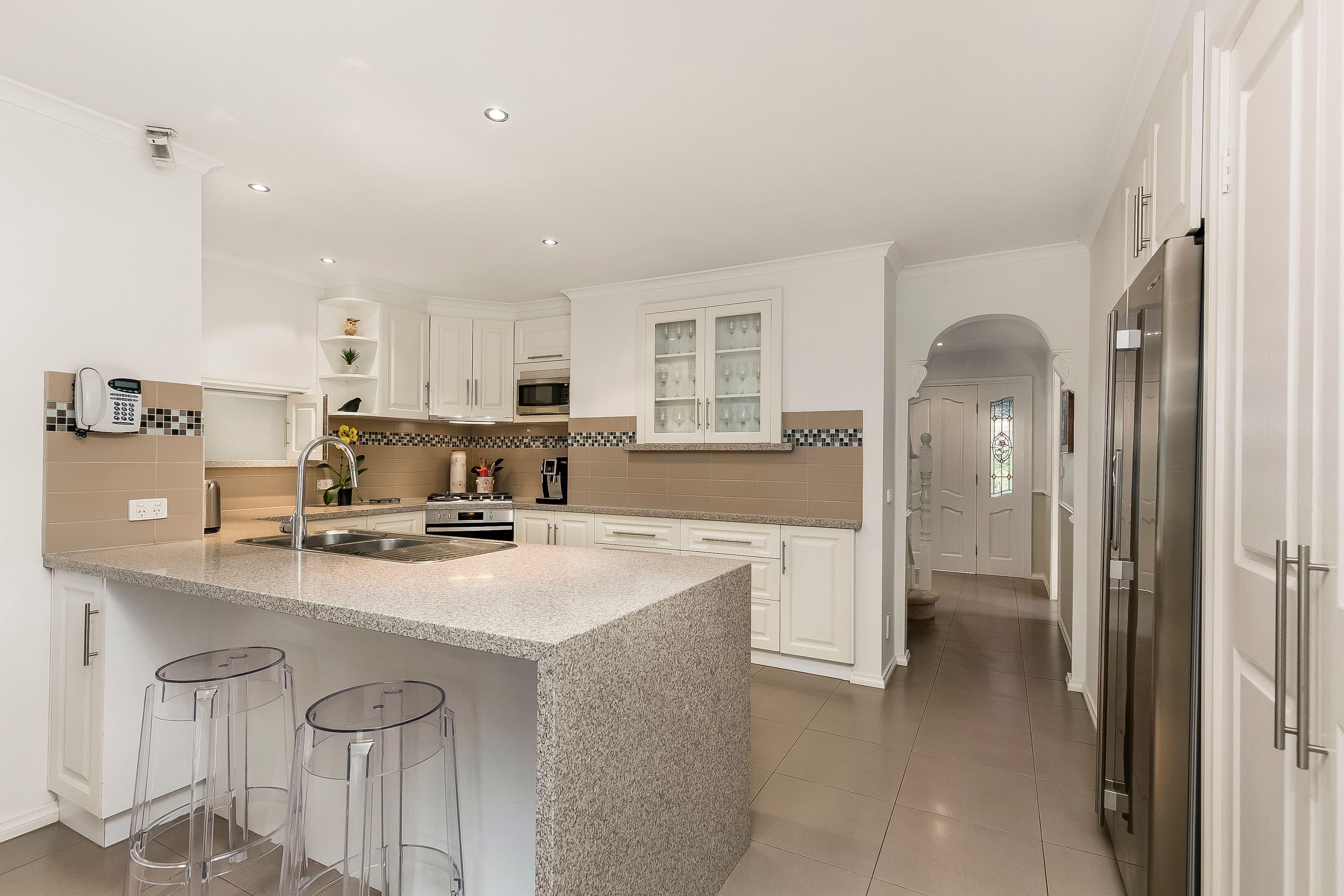 12 McLean Court, Wantirna South VIC 3152, Wantirna South - Thumbnail 4