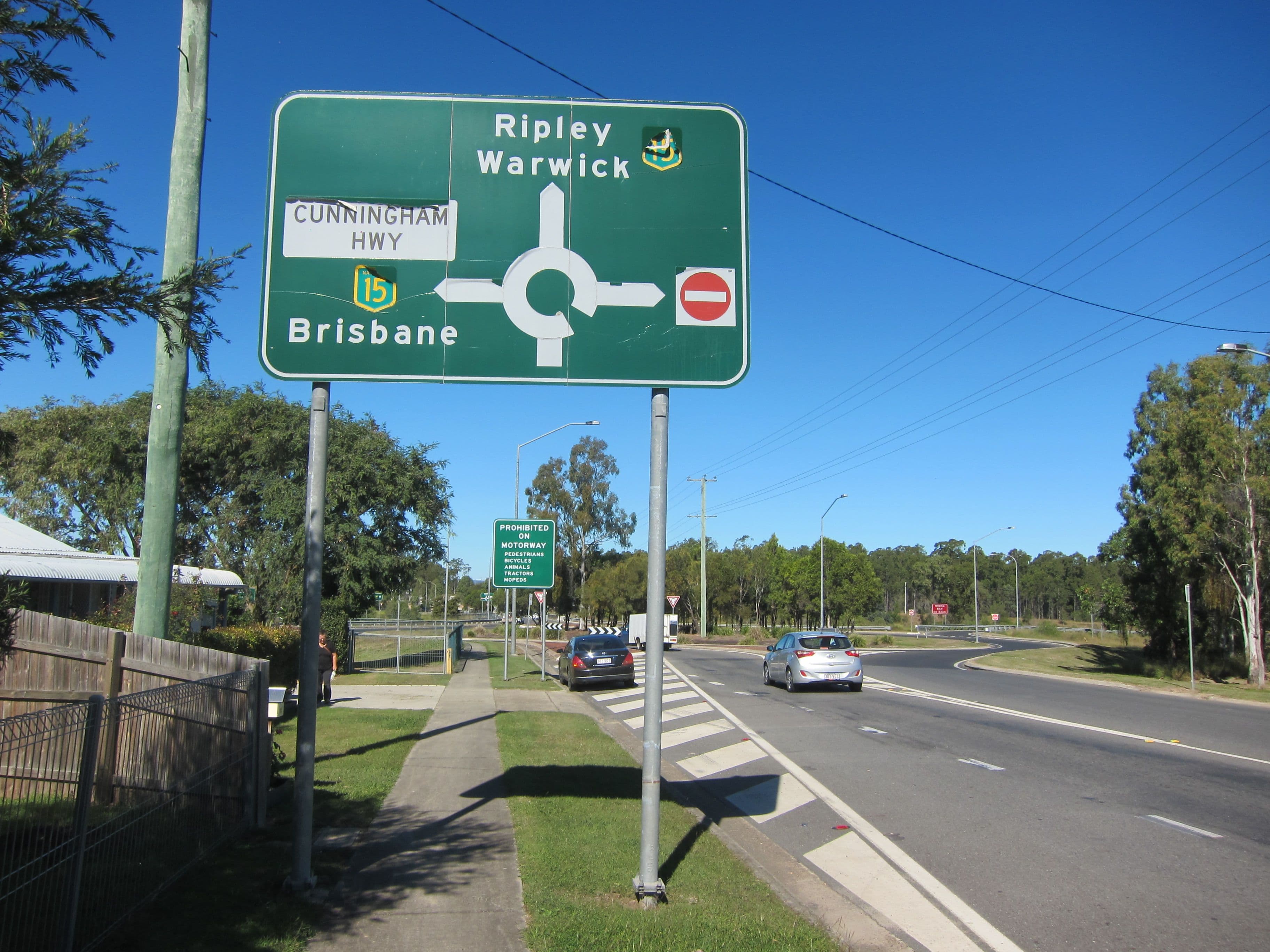 3 Jonathon Court, Flinders View QLD 4305, Flinders View - Thumbnail 2