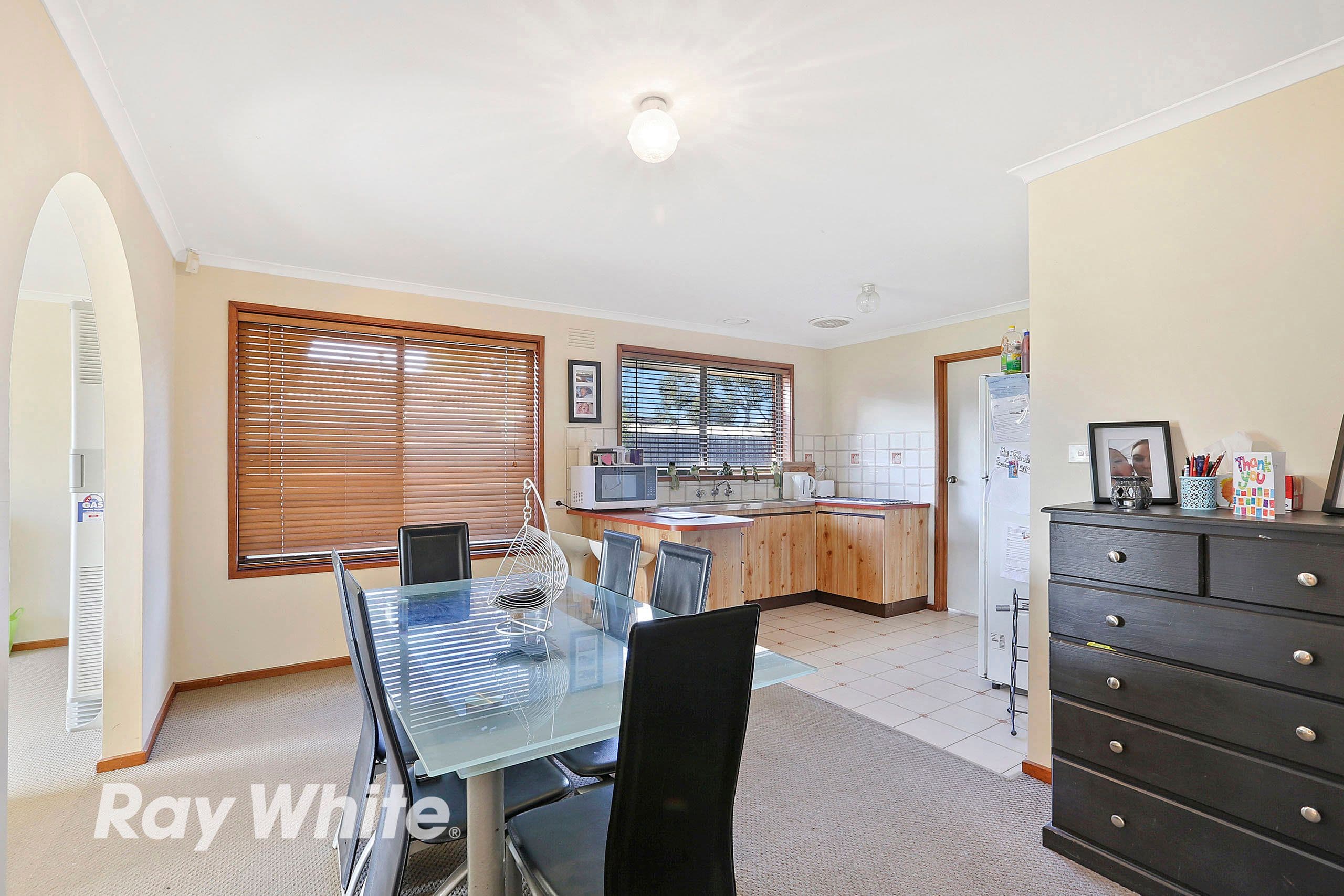 33 Benjamin Drive, Lara VIC 3212, Lara - Thumbnail 2