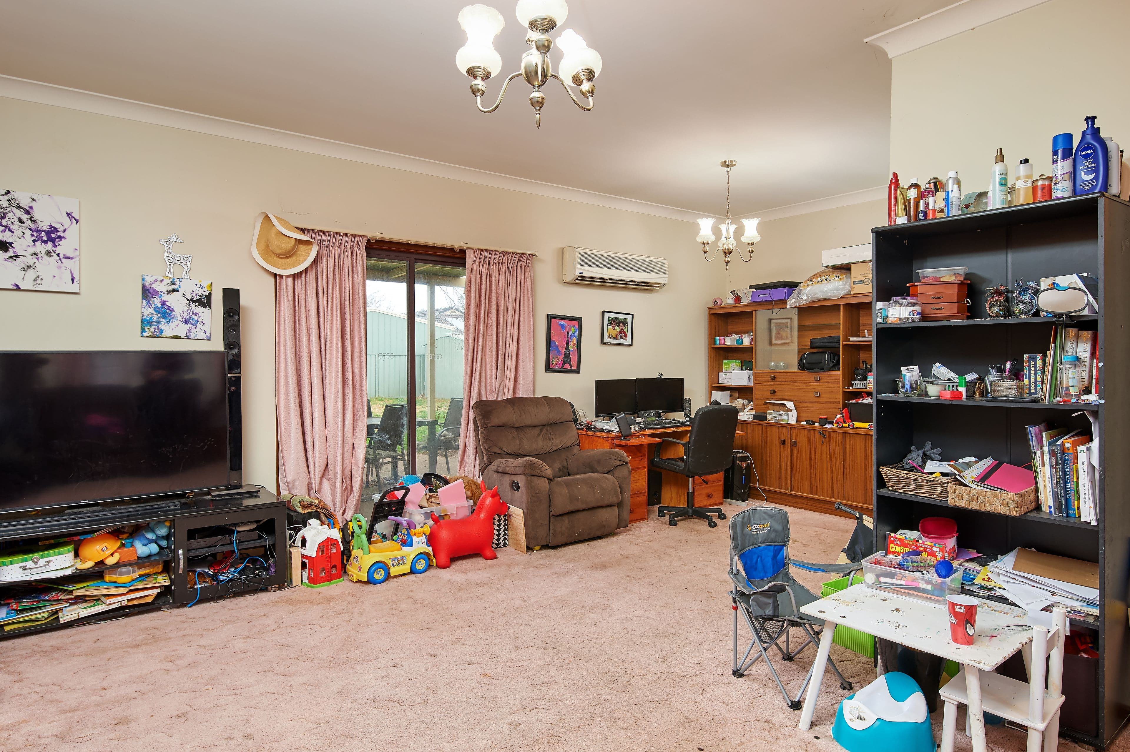 8 Avon Avenue, Lake Albert - Thumbnail 2