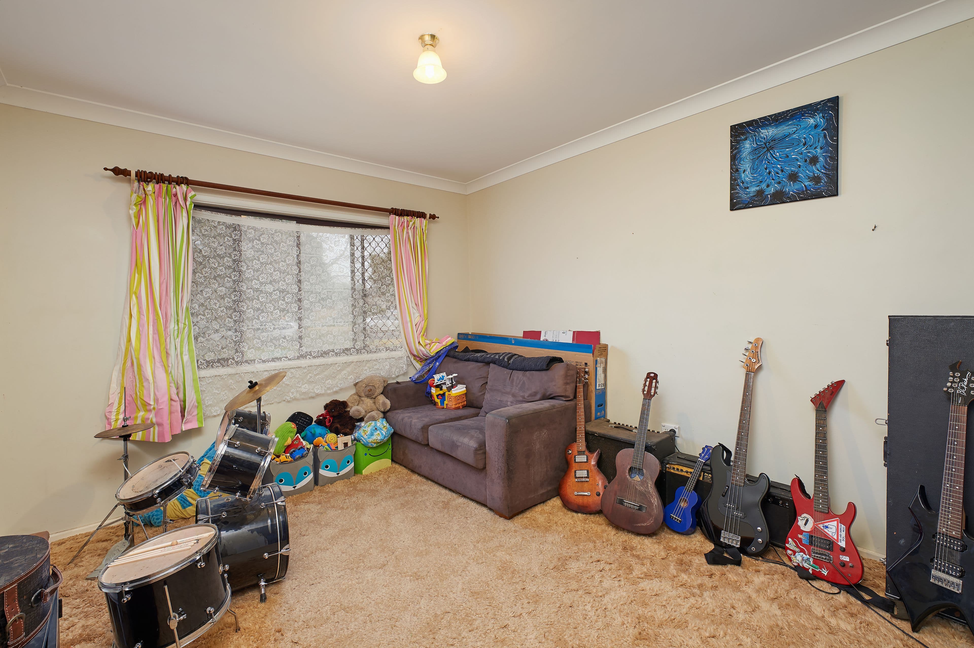 8 Avon Avenue, Lake Albert - Thumbnail 6
