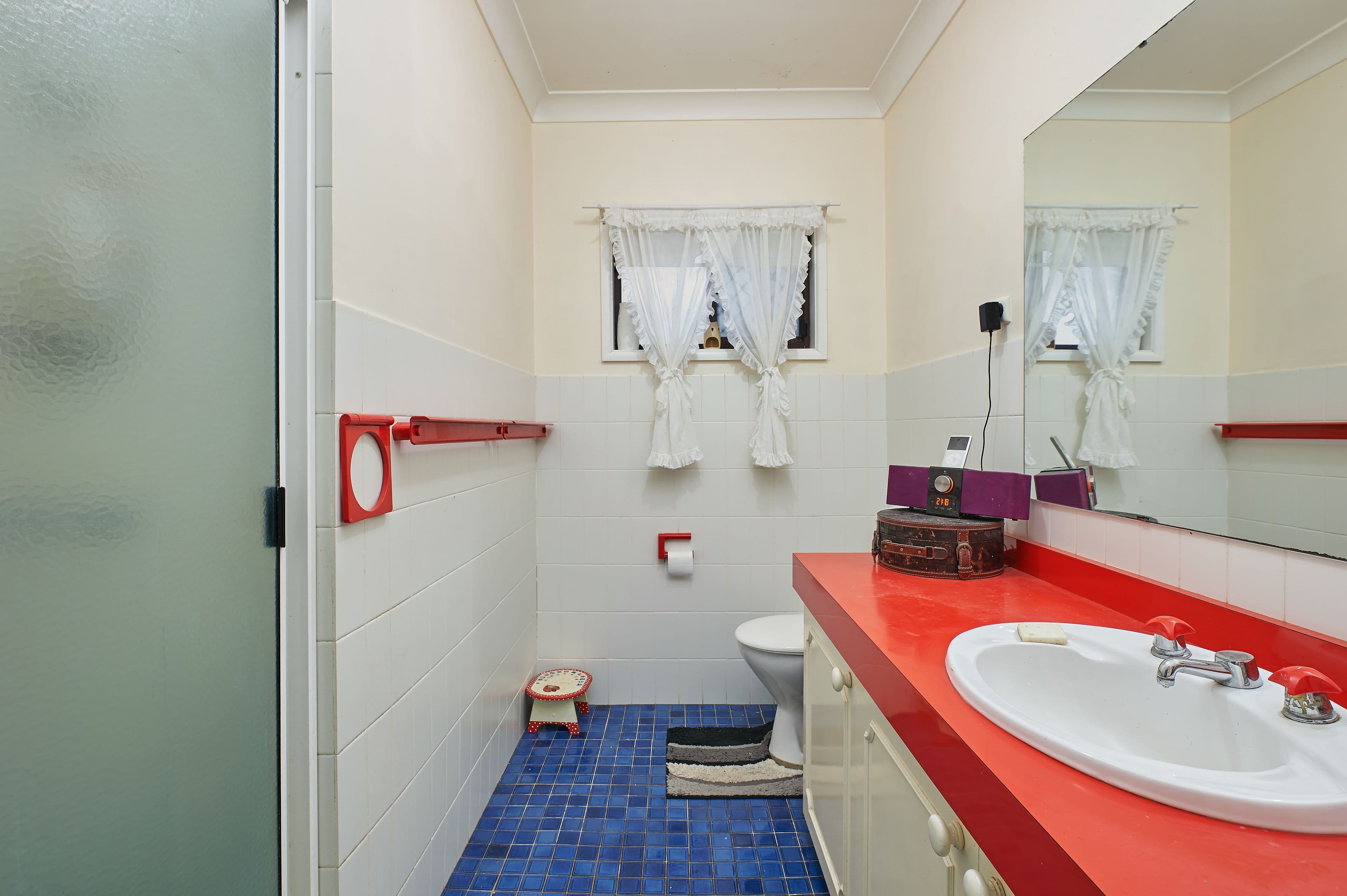 8 Avon Avenue, Lake Albert - Thumbnail 5