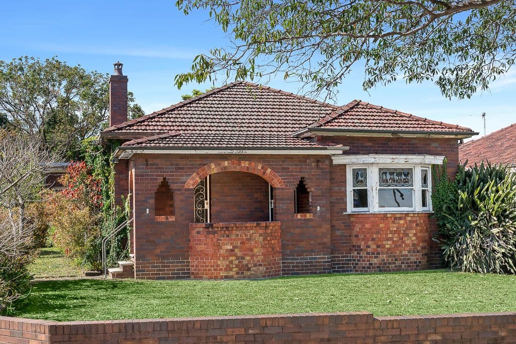 72 Welfare Avenue, Beverly Hills - Image 1