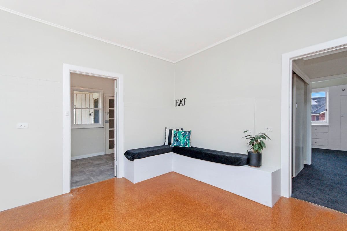 61 McMeekin Road, Warrnambool VIC 3280, Warrnambool - Thumbnail 5