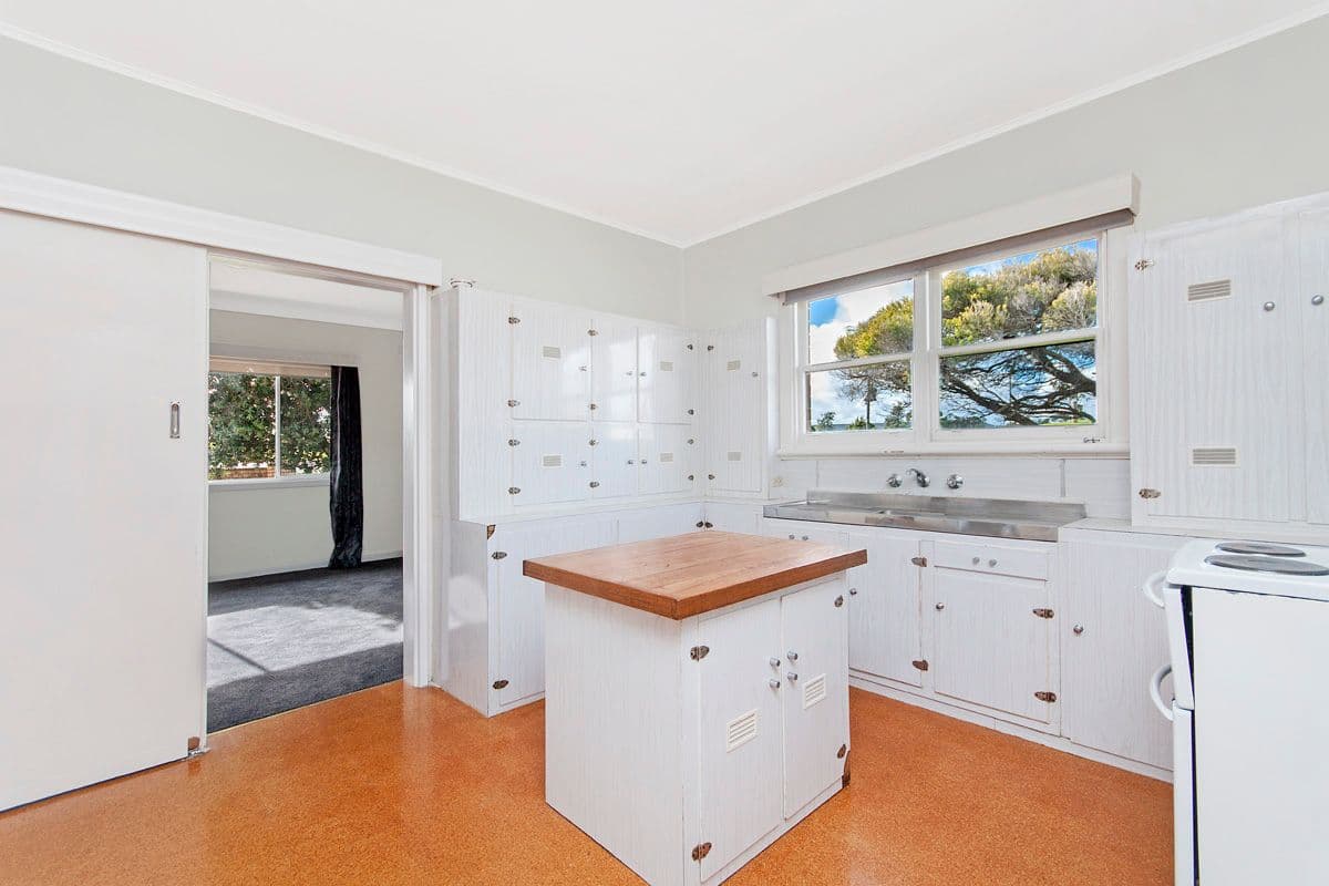 61 McMeekin Road, Warrnambool VIC 3280, Warrnambool - Thumbnail 4