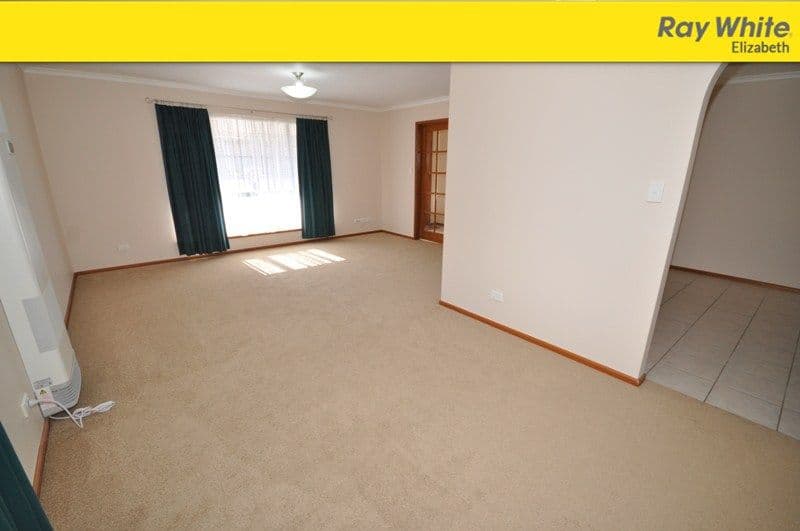 21 Reginald Parade, Craigmore SA 5114, Craigmore - Thumbnail 5