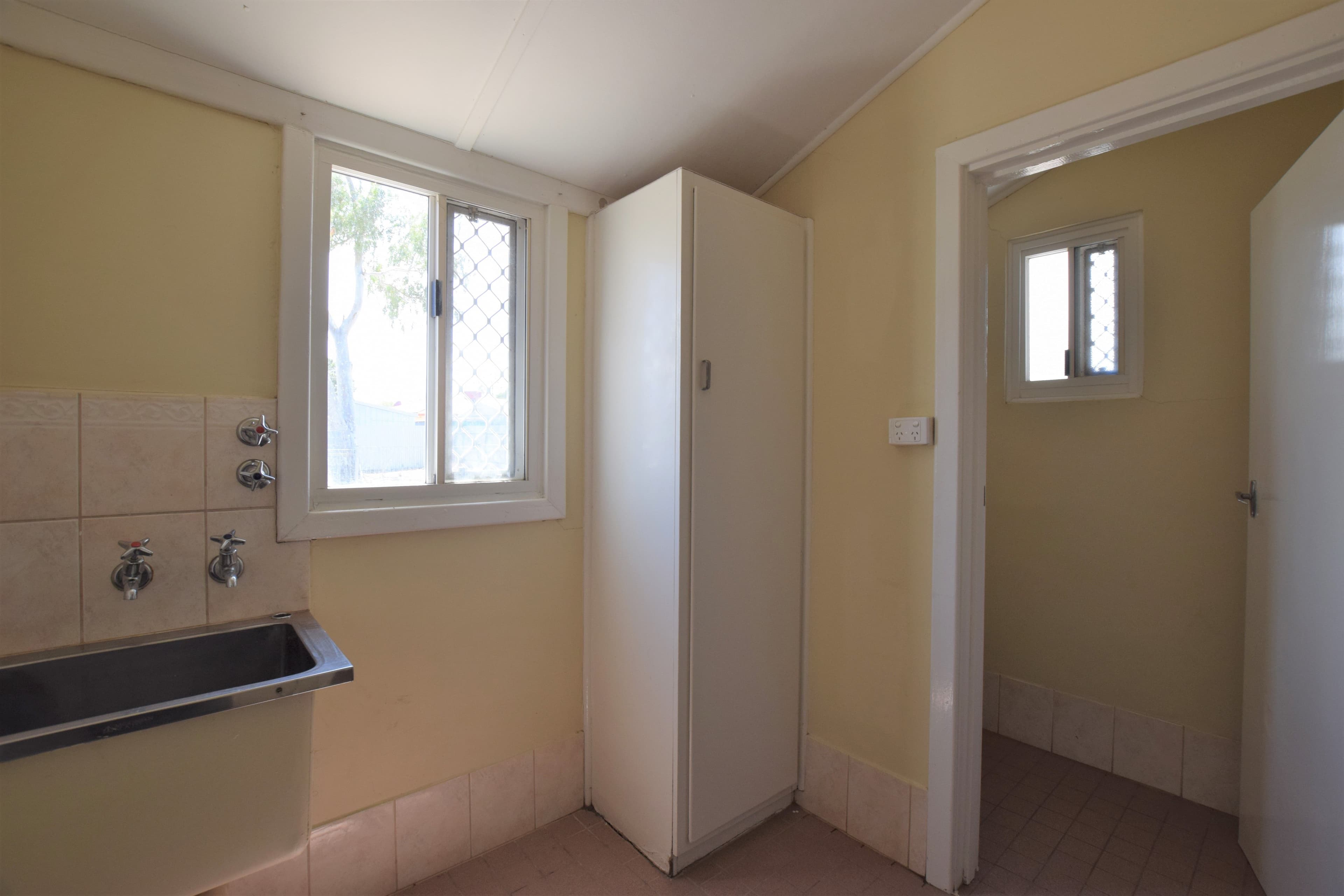 12 Dighton Street, Port Augusta West SA 5700, Port Augusta West - Thumbnail 7