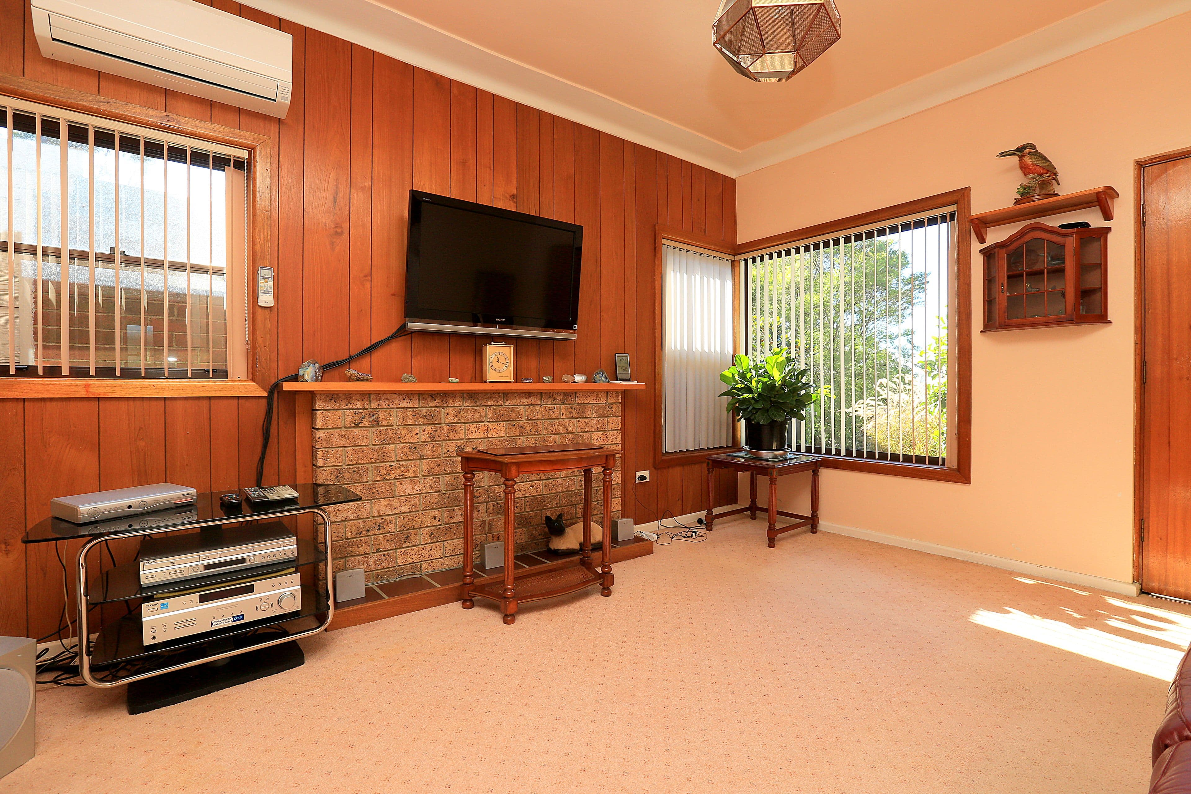 86 Victor Road, Narraweena - Thumbnail 2