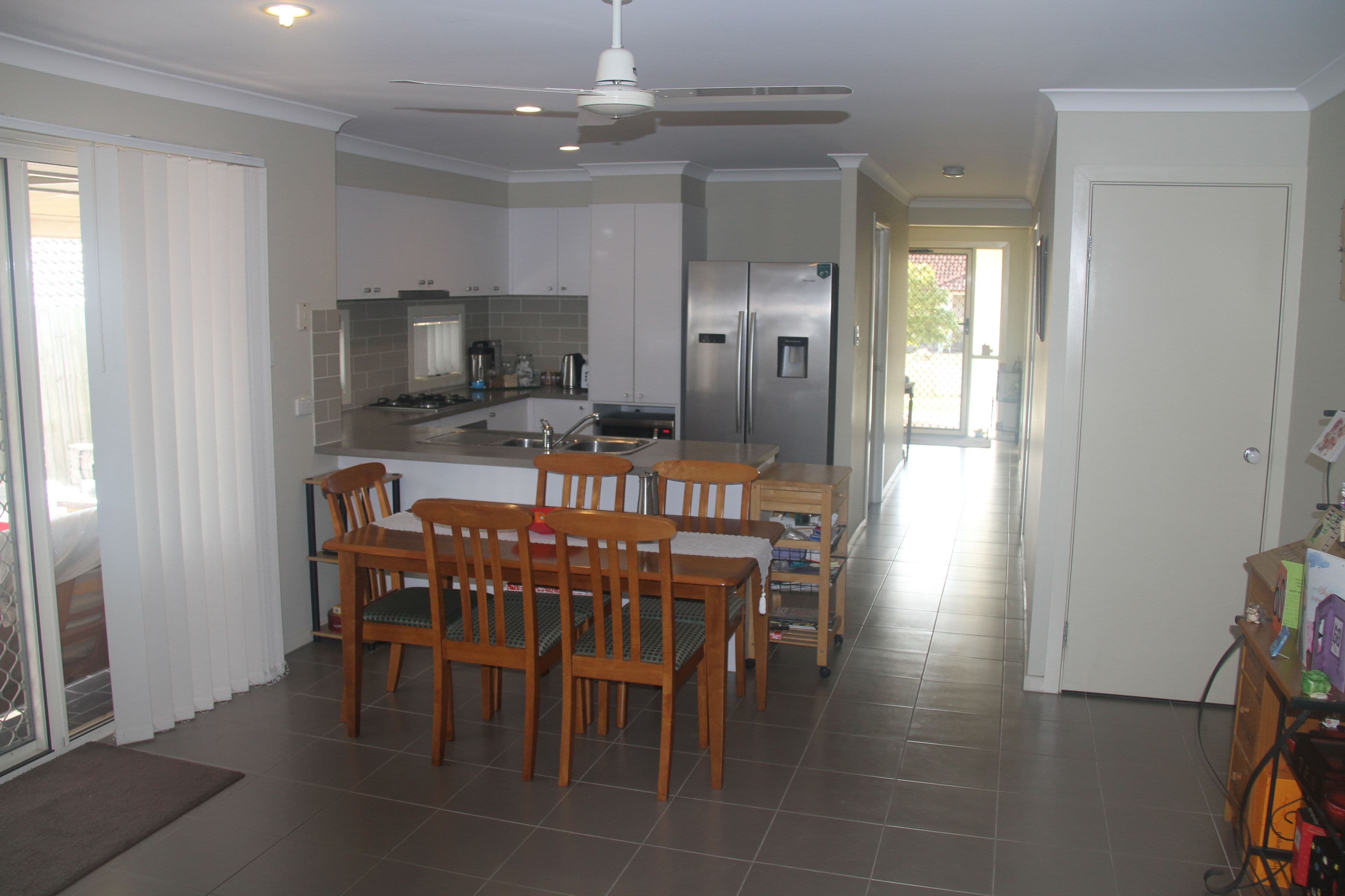 10 Rawson Court, Holmview QLD 4207, Holmview - Thumbnail 2