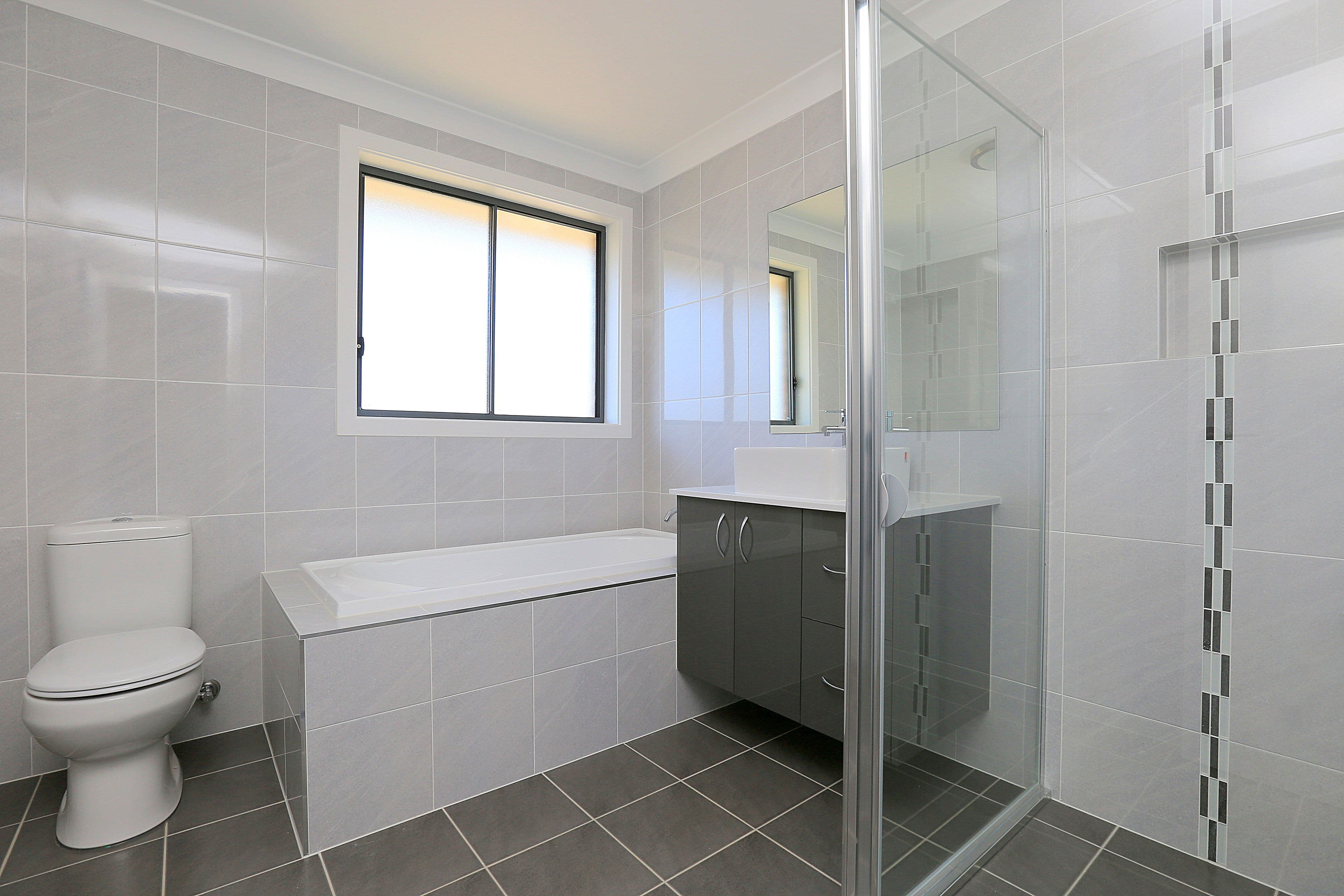50 Jacaranda Drive, Georges Hall - Thumbnail 8