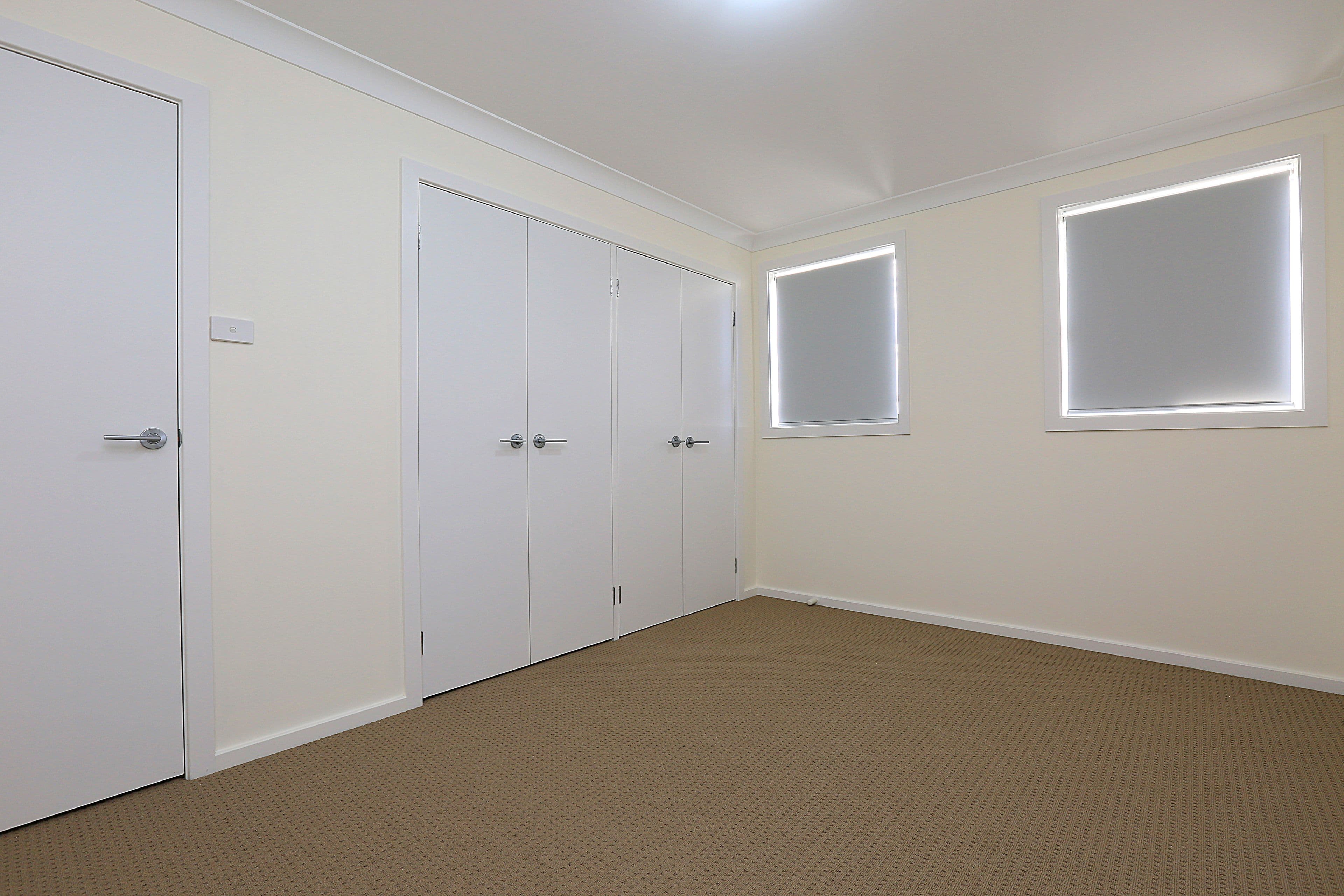 50 Jacaranda Drive, Georges Hall - Thumbnail 6