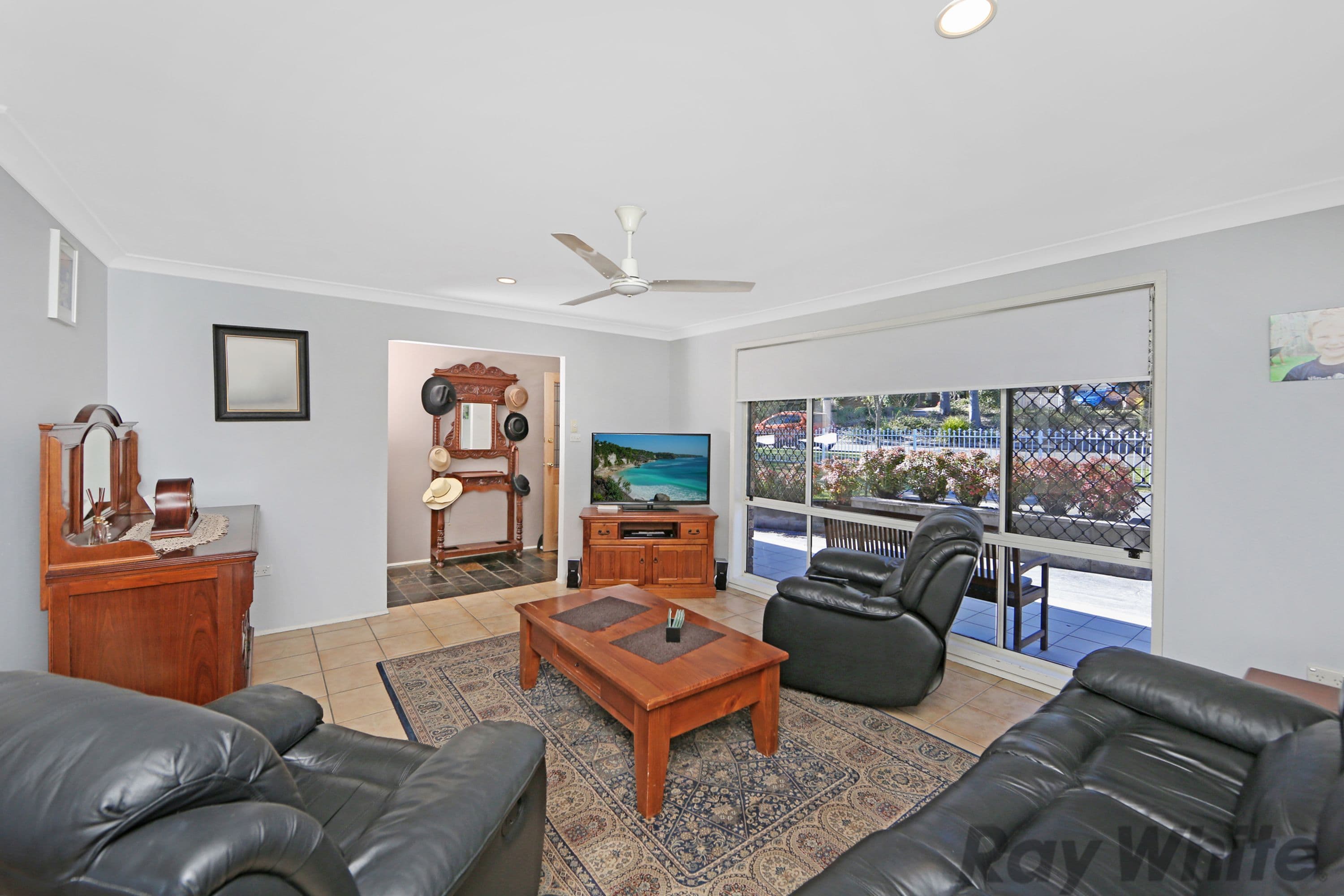 52 Swan Street, Kanwal - Thumbnail 3