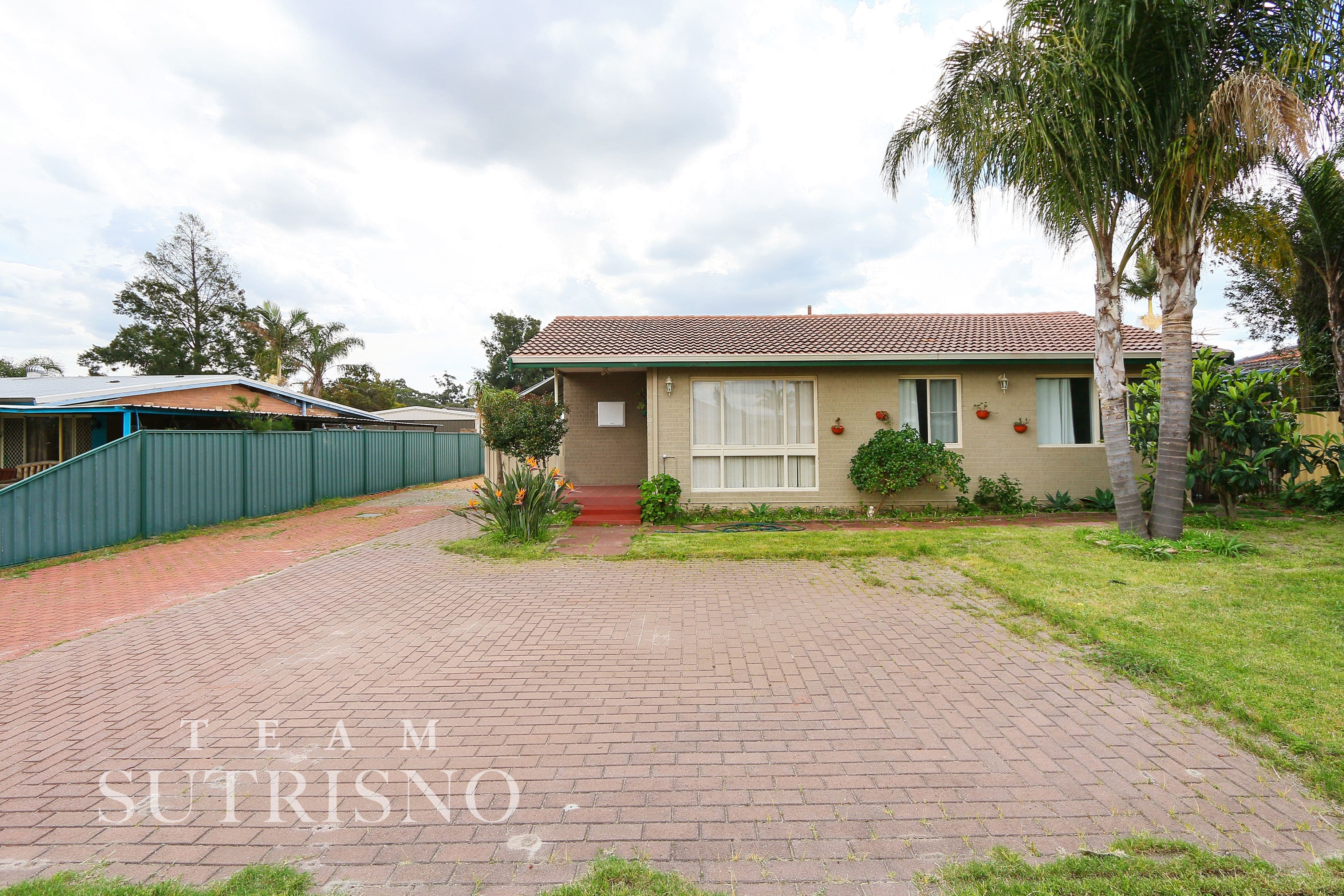 10 Abingdon Place, Kelmscott WA 6111, Kelmscott - Thumbnail 2