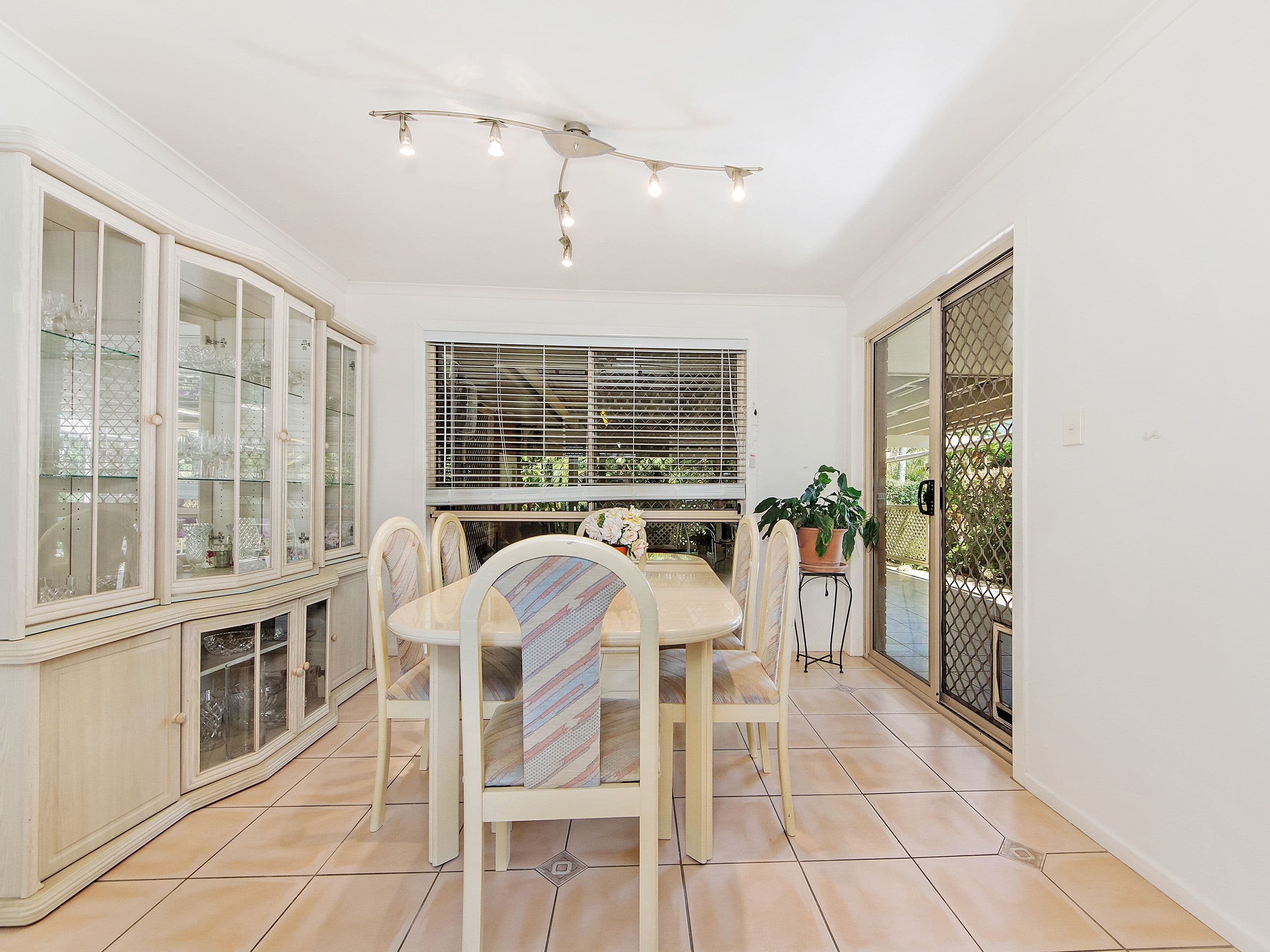 73 Hickey Way, Carrara QLD 4211, Carrara - Thumbnail 3