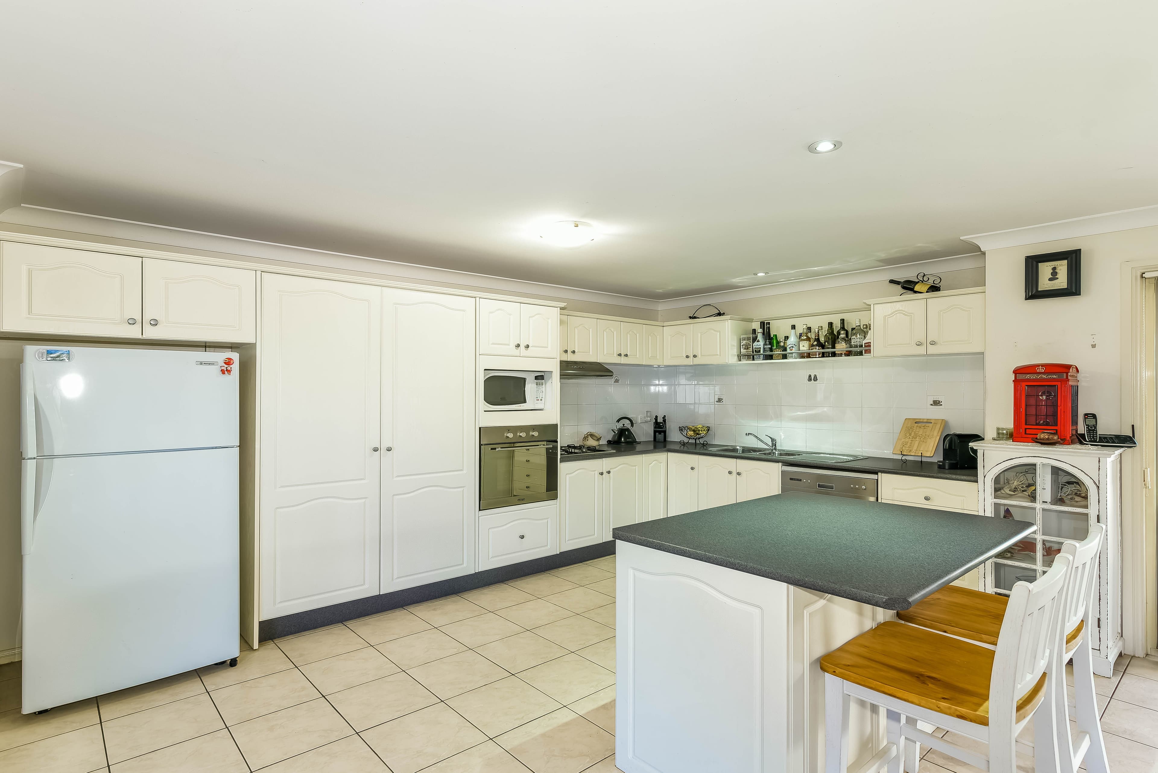 13 Haddon Place, Picton - Thumbnail 2
