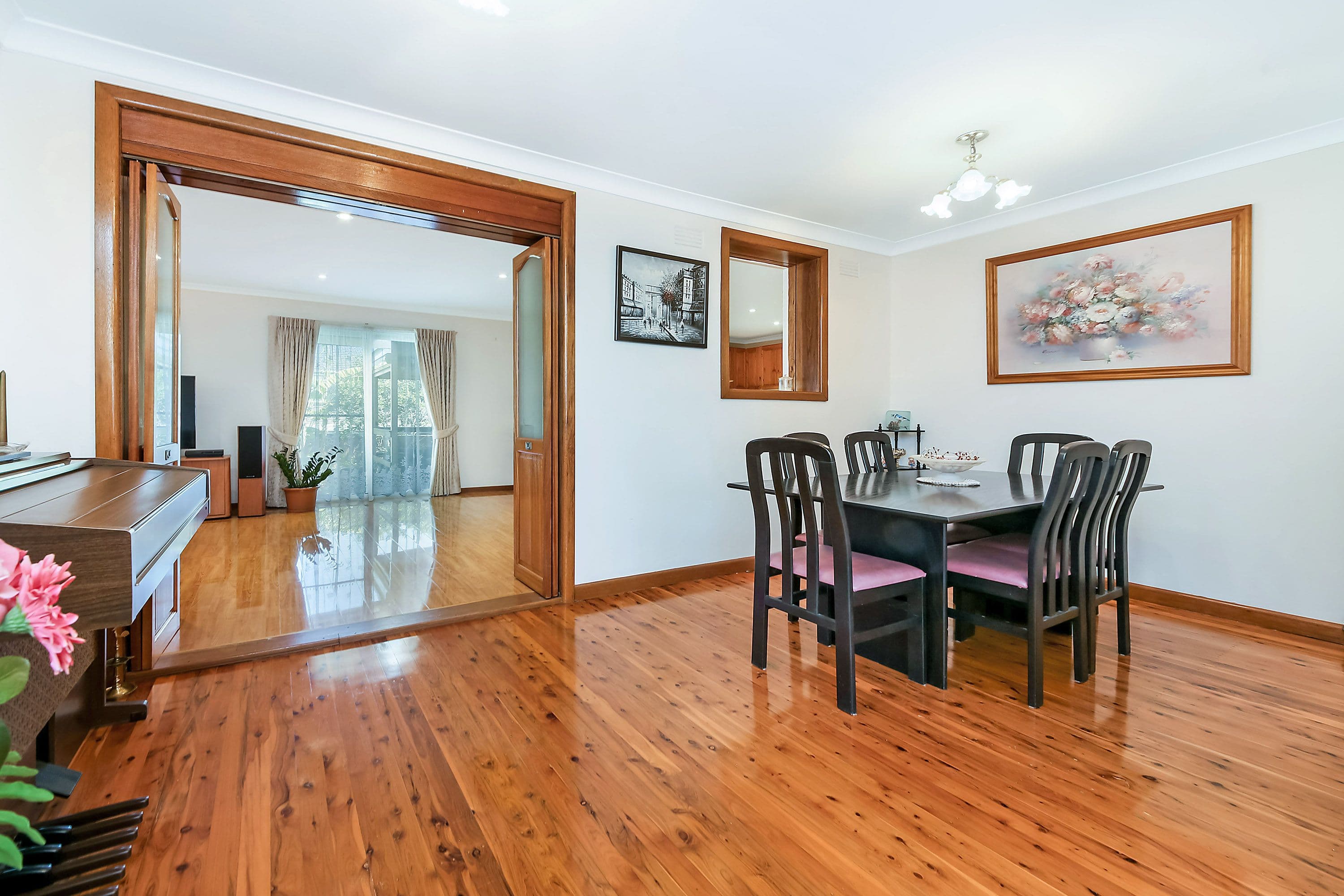 9 Glenbrook Crescent, Georges Hall - Thumbnail 6