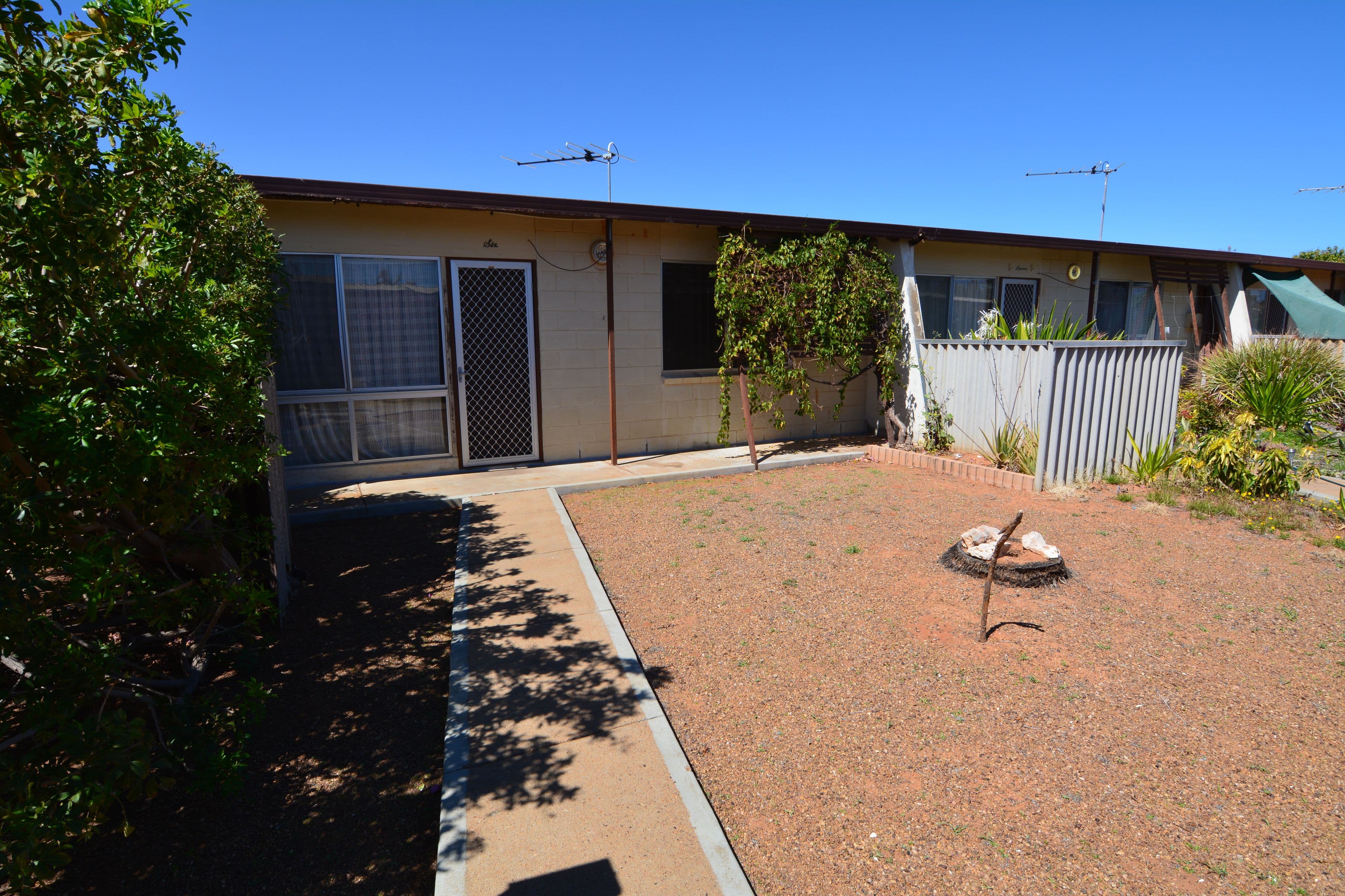 Unit 6/16 Brown Street, Carnarvon WA 6701, Carnarvon - Image 1