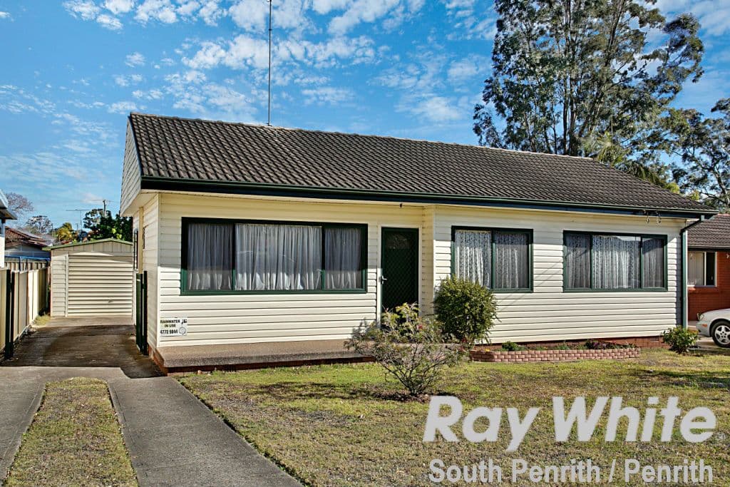 22 Barlow Street, Cambridge Park - Image 1