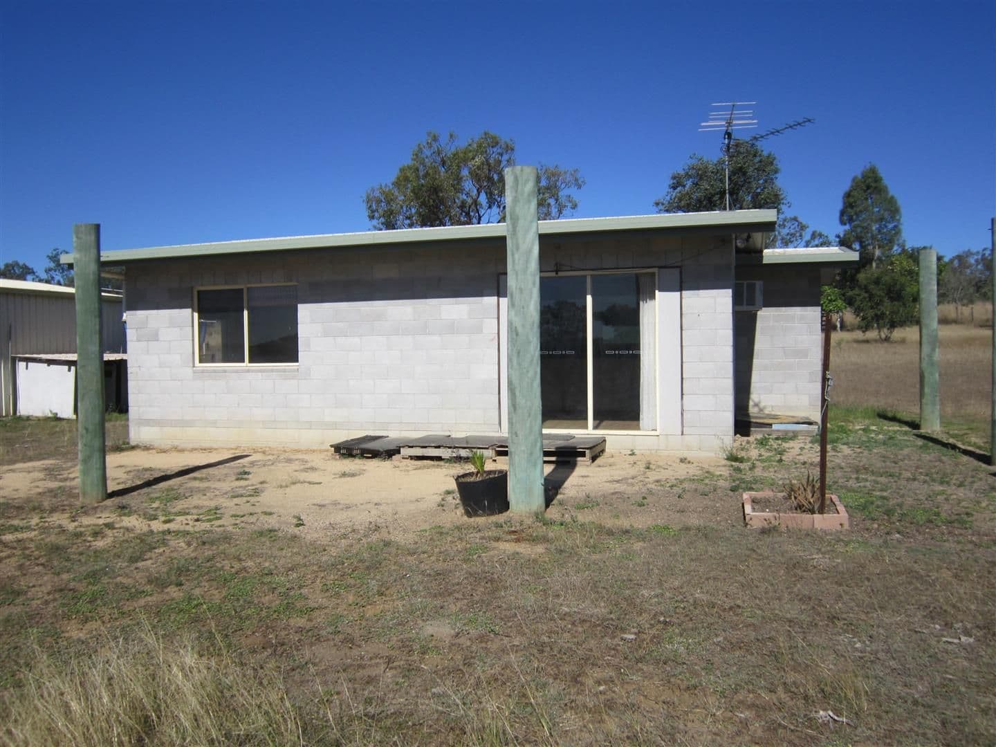 523 The Narrows Road, Mount Larcom QLD 4695, Mount Larcom - Thumbnail 2