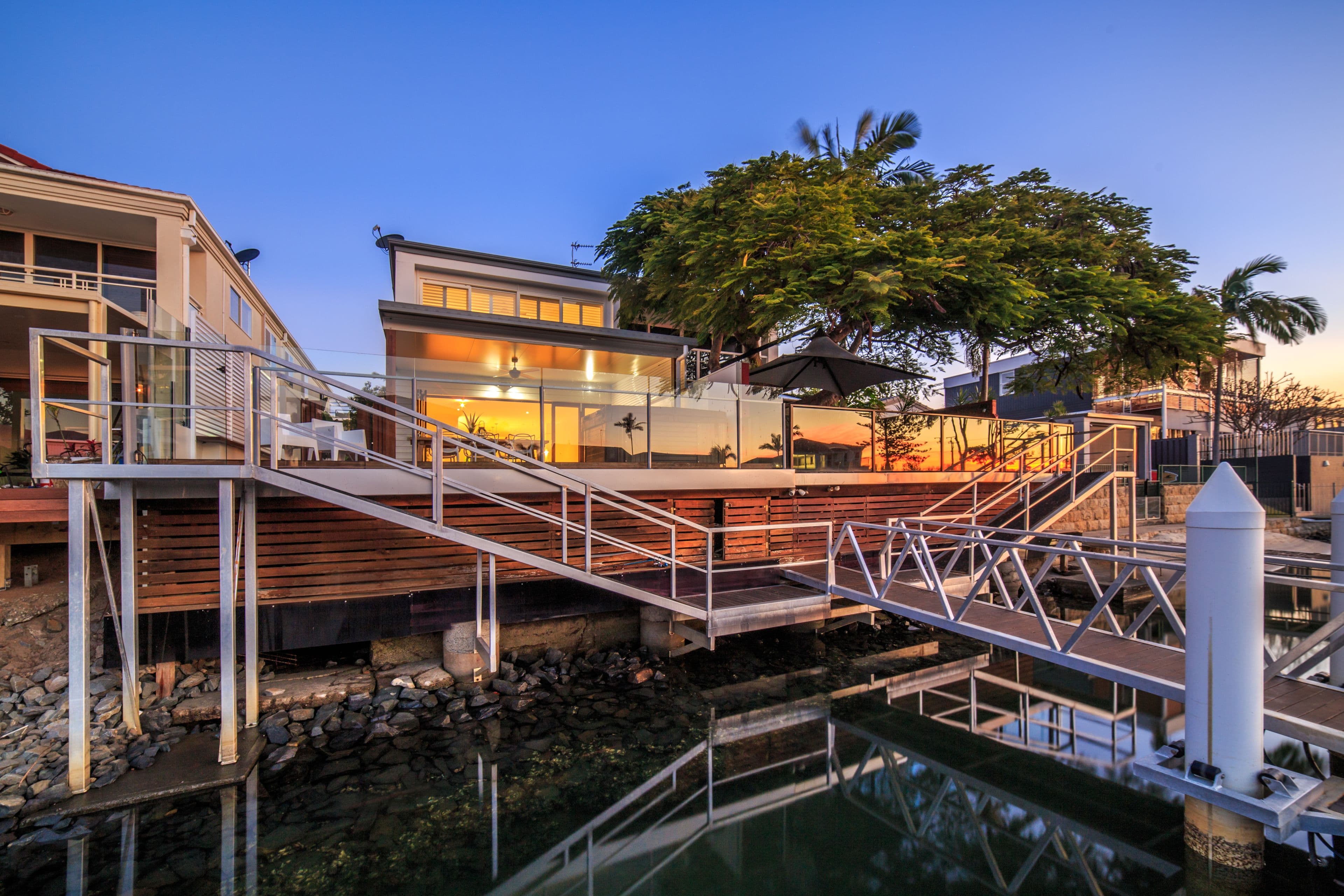135 Stanhill Drive, Chevron Island QLD 4217, Chevron Island - Thumbnail 2