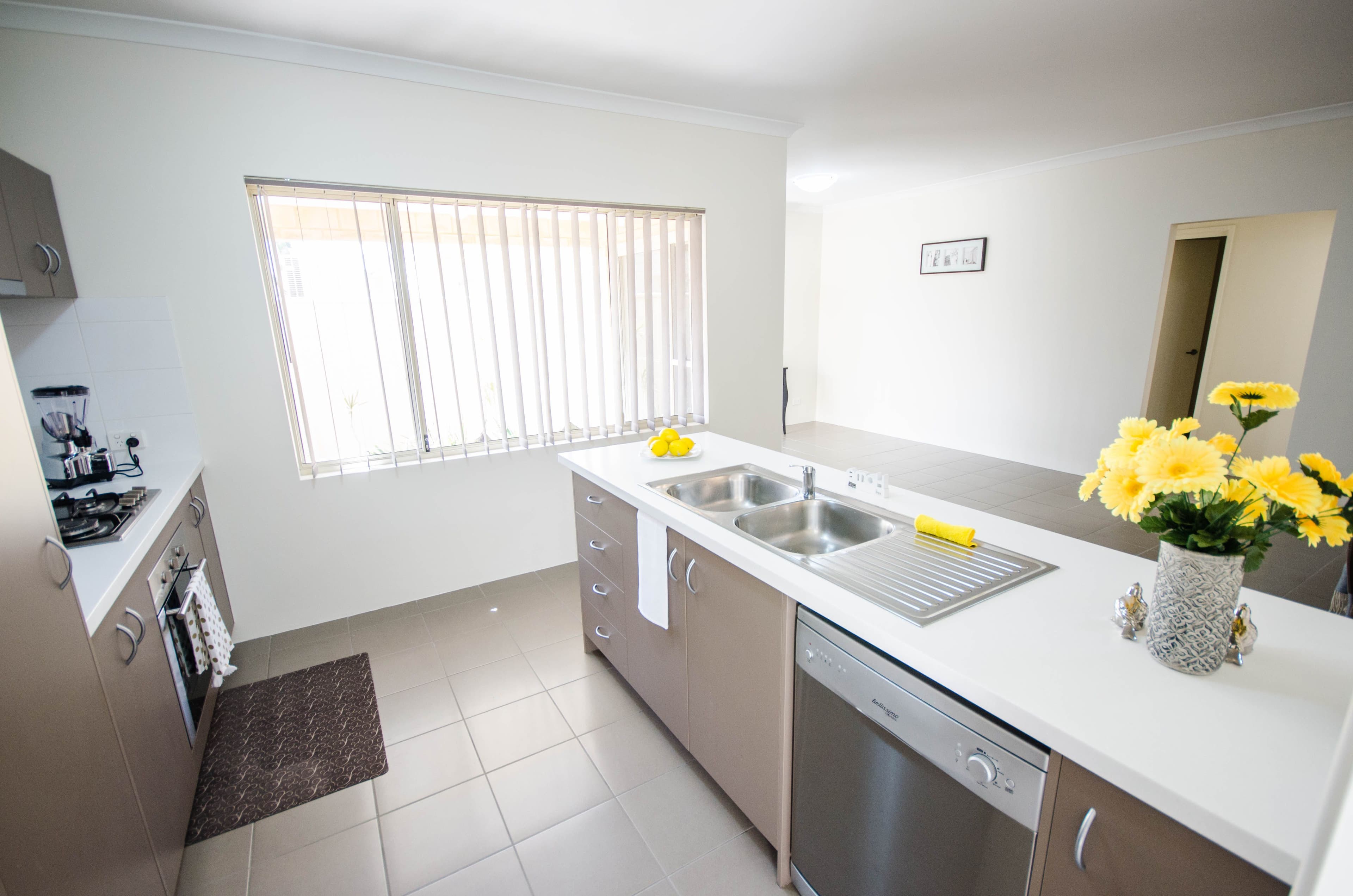 11 Carnation Street, Canning Vale WA 6155, Canning Vale - Thumbnail 8