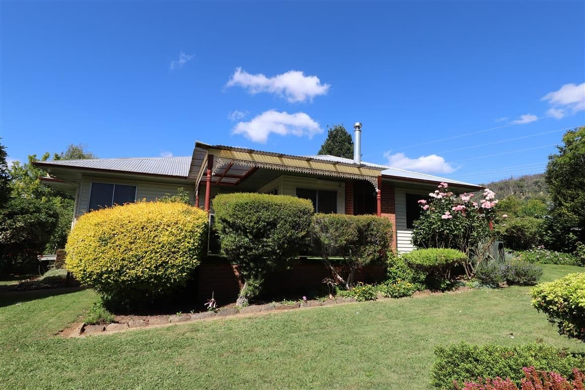 1 Banksia Avenue, Batlow NSW 2730, Batlow - Thumbnail 3
