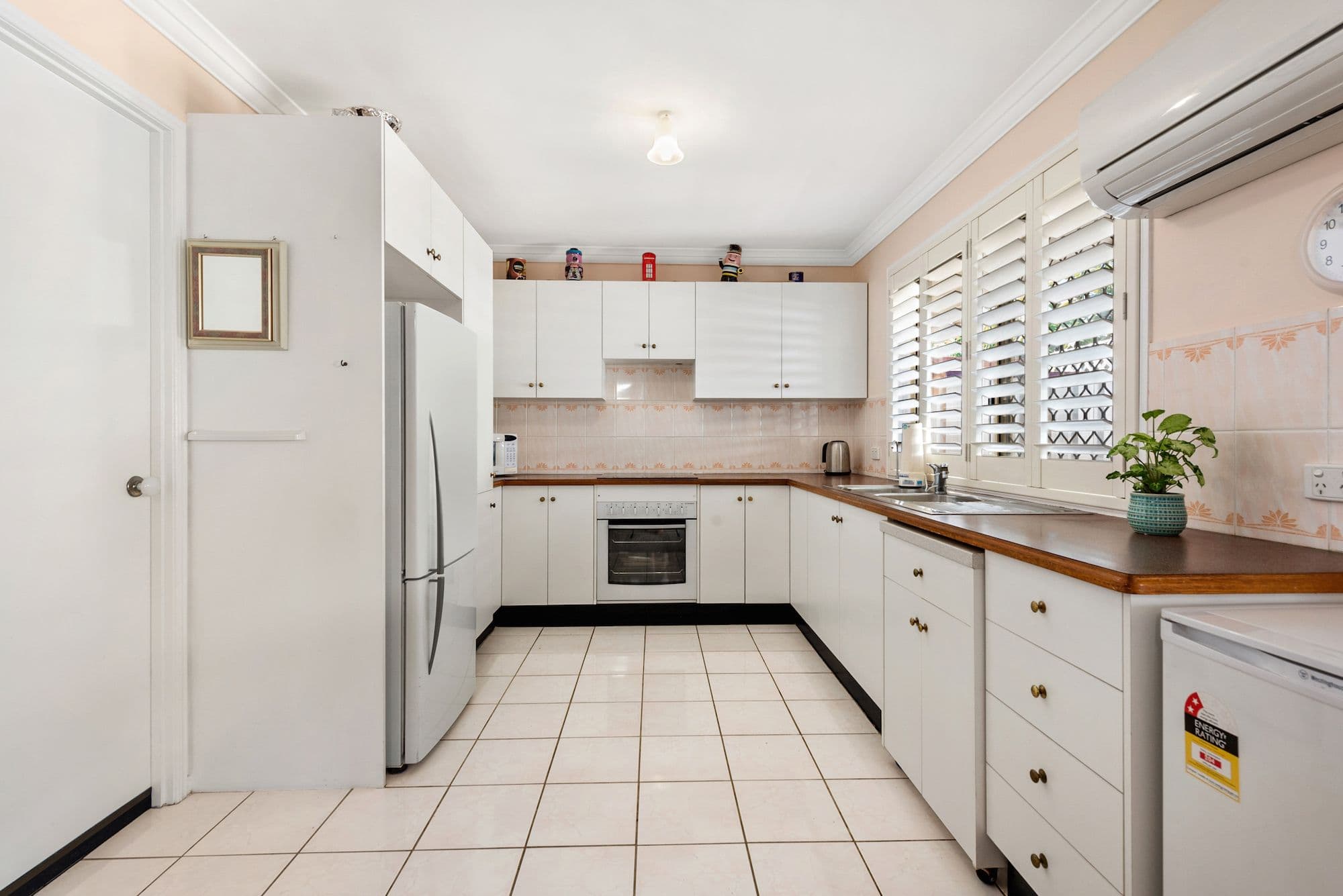 223 Victoria Avenue, Margate QLD 4019, Margate - Thumbnail 3