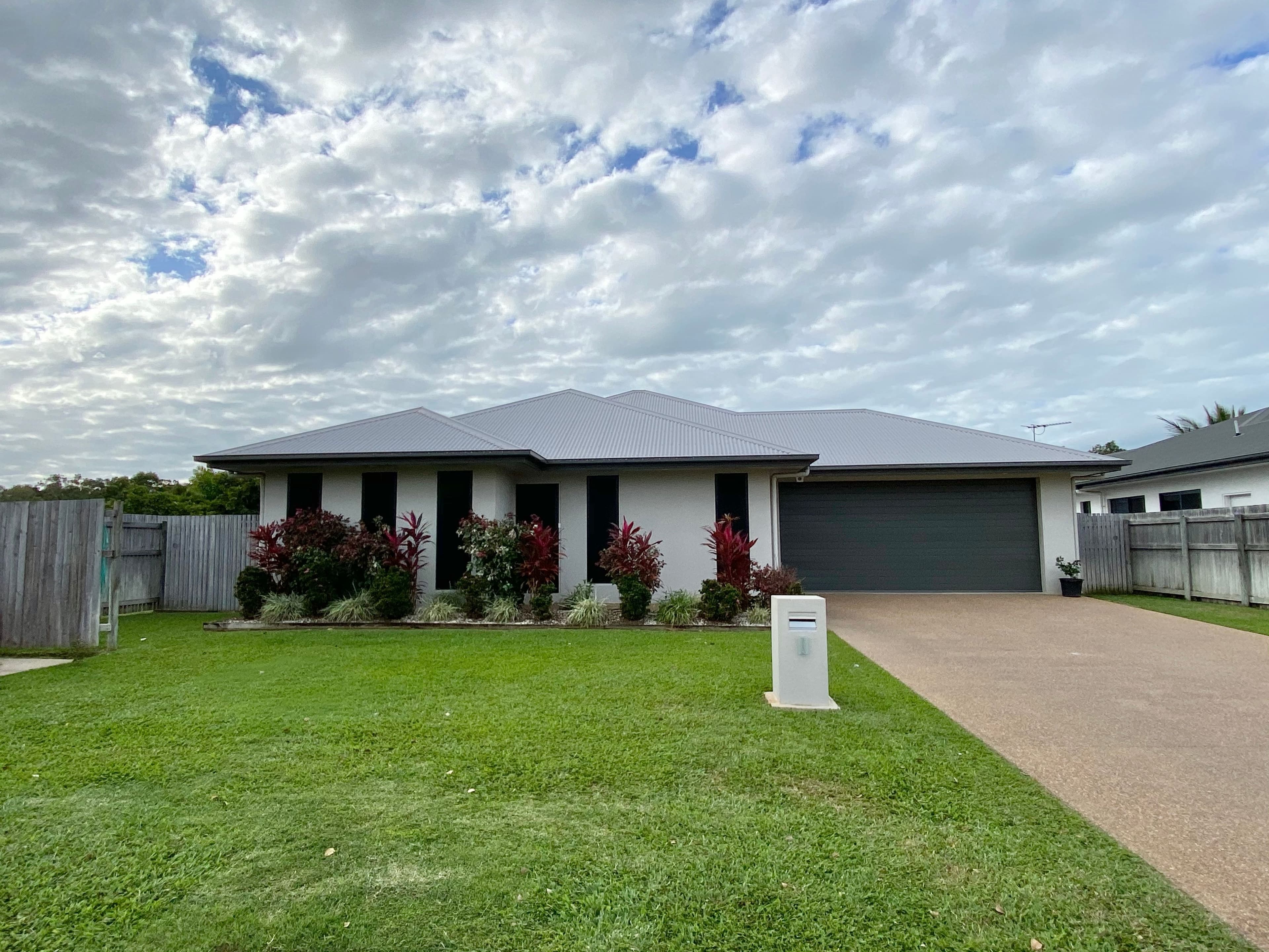 1 Kirrama Court, Bushland Beach QLD 4818, Bushland Beach - Image 1