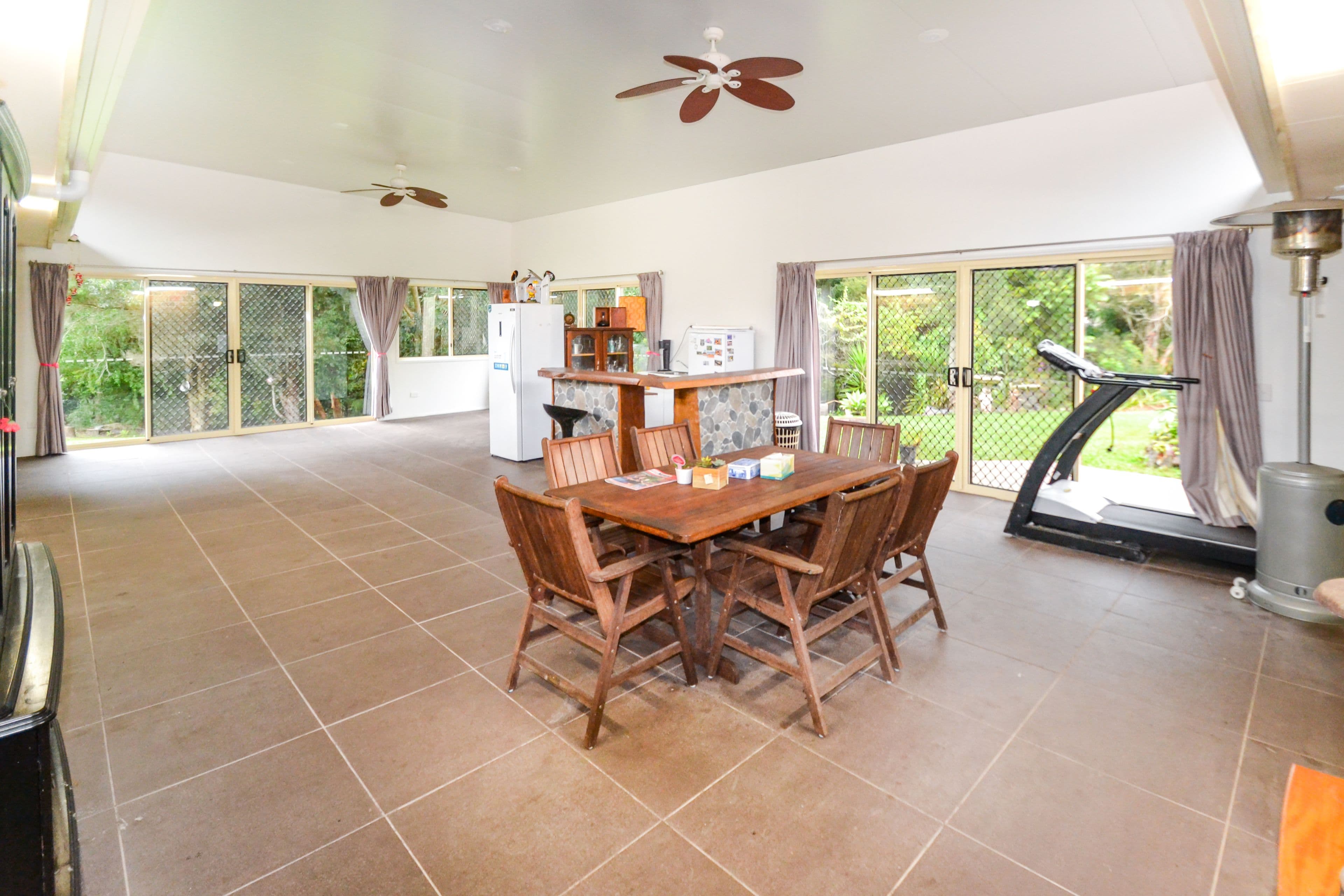 22 Calderwood Road, Landsborough QLD 4550, Landsborough - Thumbnail 2