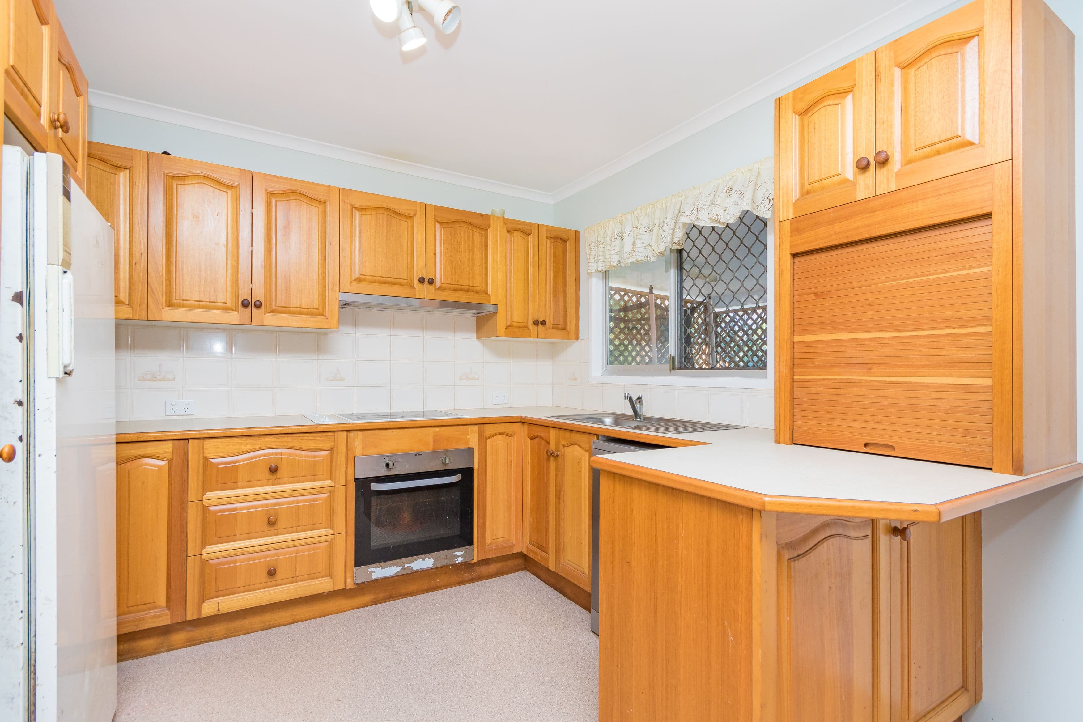 61 Shakespeare Parade, Strathpine QLD 4500, Strathpine - Thumbnail 2