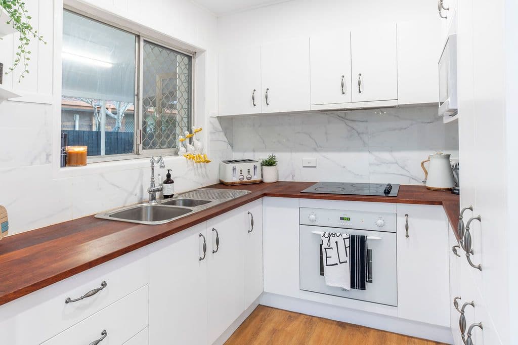 20 Medika Street, Runaway Bay QLD 4216, Runaway Bay - Thumbnail 4