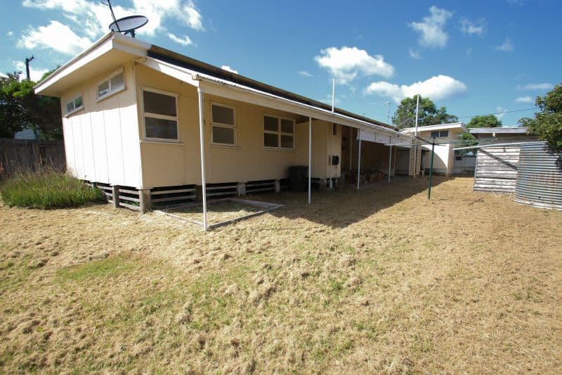 18 Mitchell Street, Monto QLD 4630, Monto - Thumbnail 7