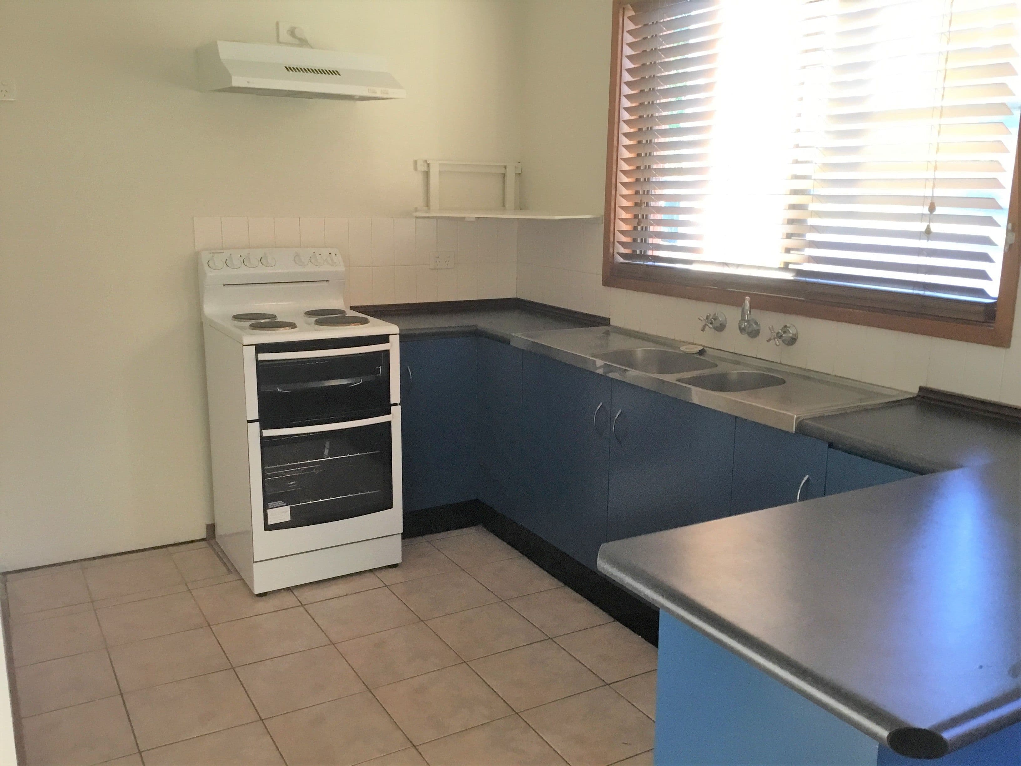 1/3 Lobelia Close, Metford NSW 2323, Metford - Thumbnail 2