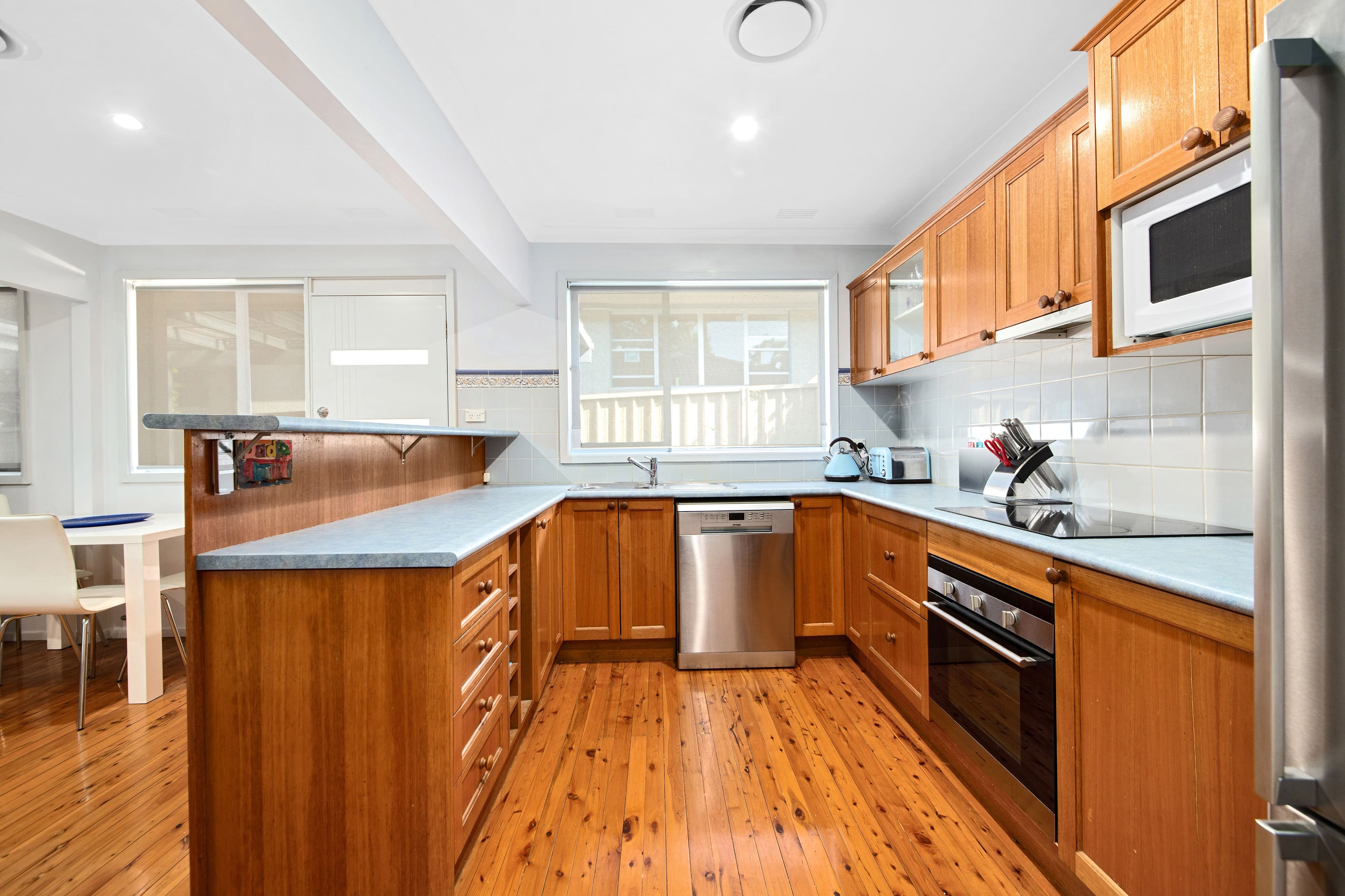 14 Mikarie Place, Kirrawee - Thumbnail 5
