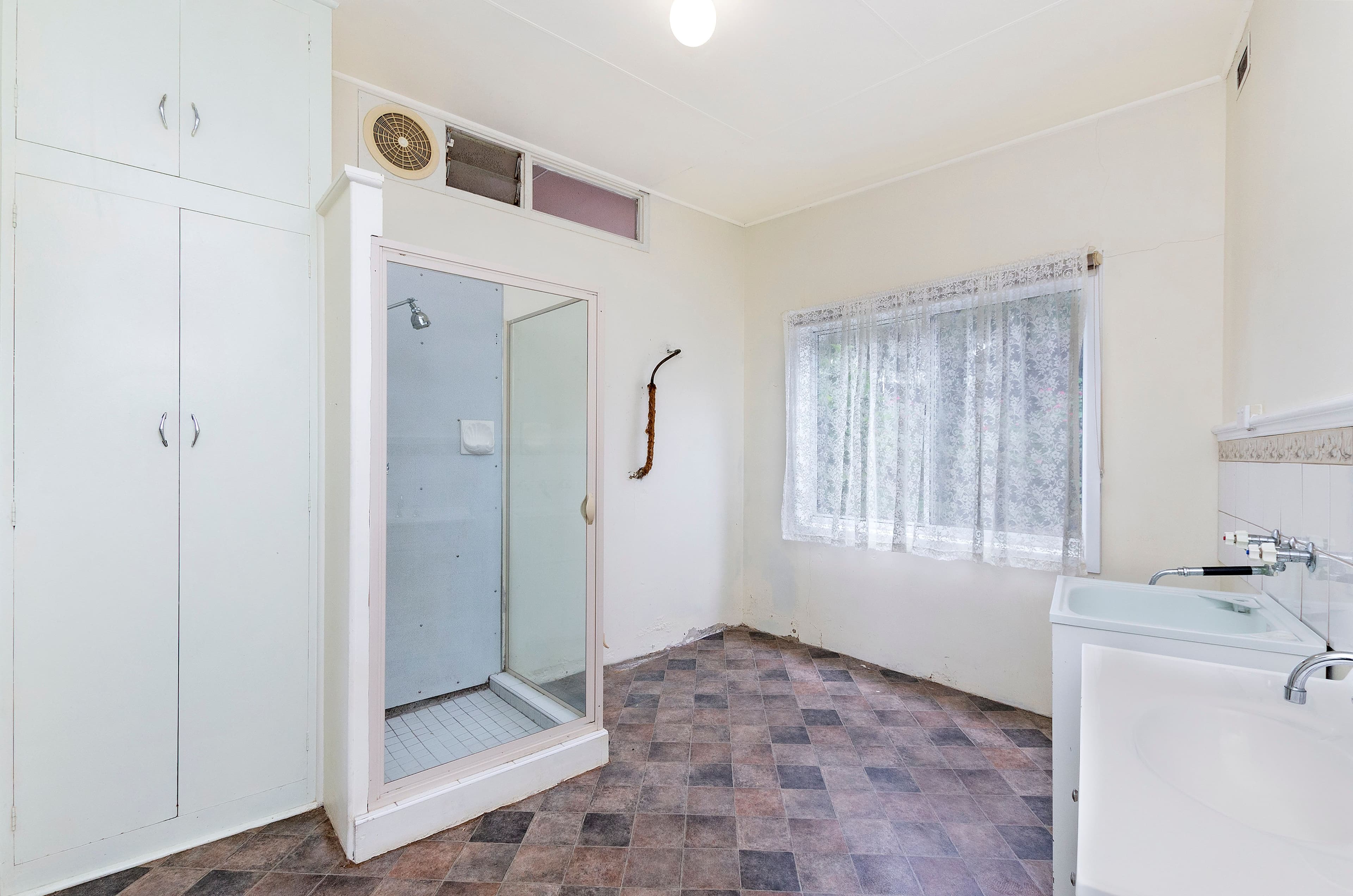 16 Gladstone Street, Warrnambool VIC 3280, Warrnambool - Thumbnail 5
