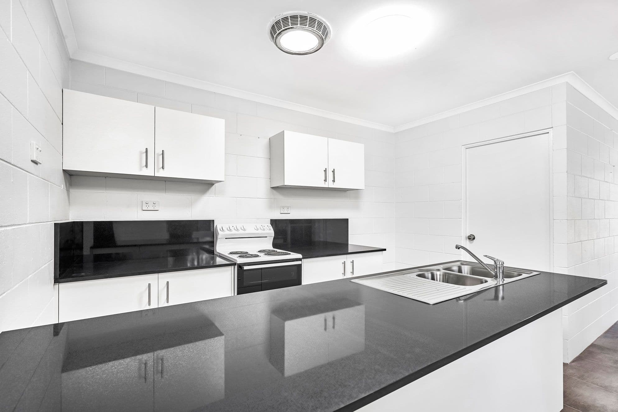 37 Magnolia Street, Holloways Beach QLD 4878, Holloways Beach - Thumbnail 5