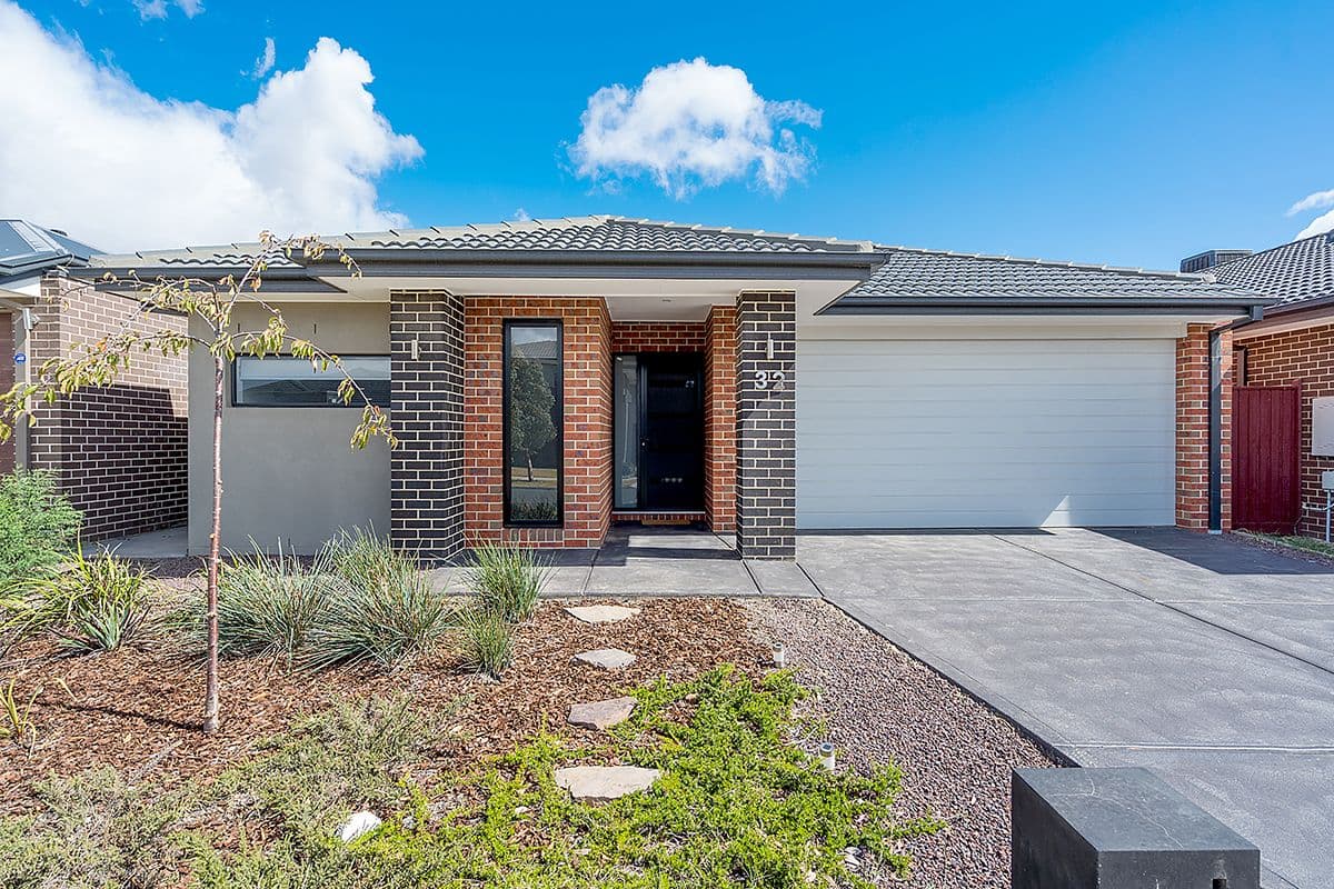 32 Willsmere Way, Mickleham VIC 3064, Mickleham - Image 1