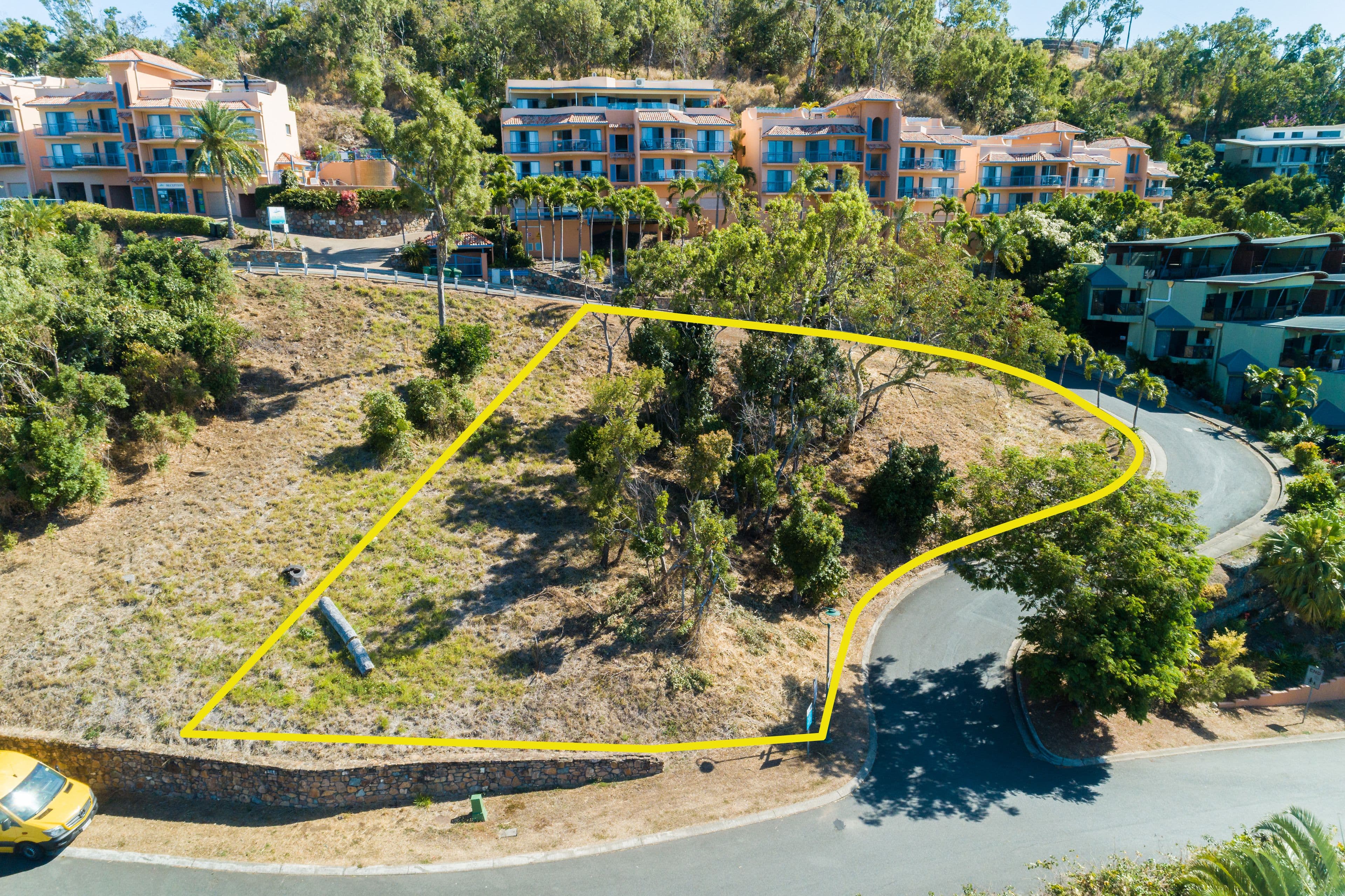 4 Nara Avenue, Airlie Beach QLD 4802, Airlie Beach - Thumbnail 2
