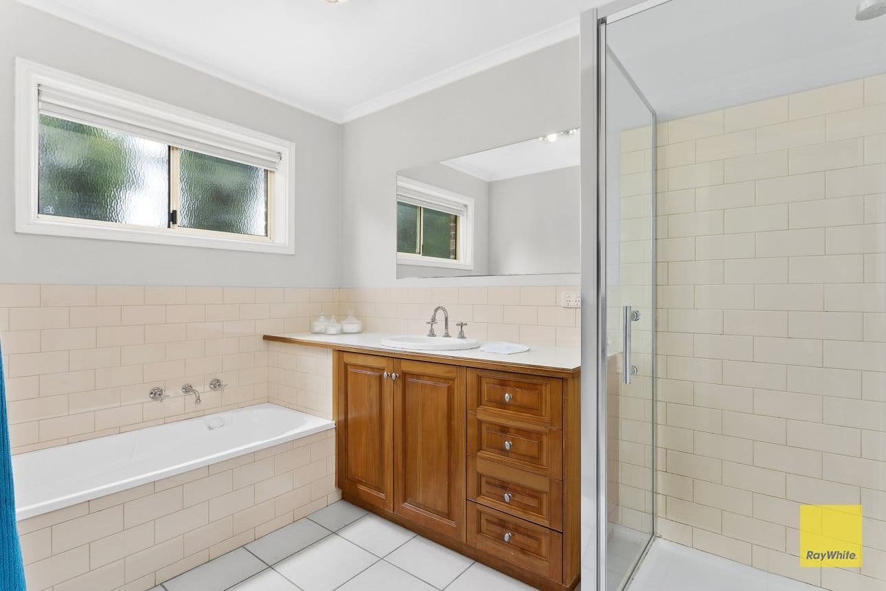 8 Nelson Avenue, Highton VIC 3216, Highton - Thumbnail 5