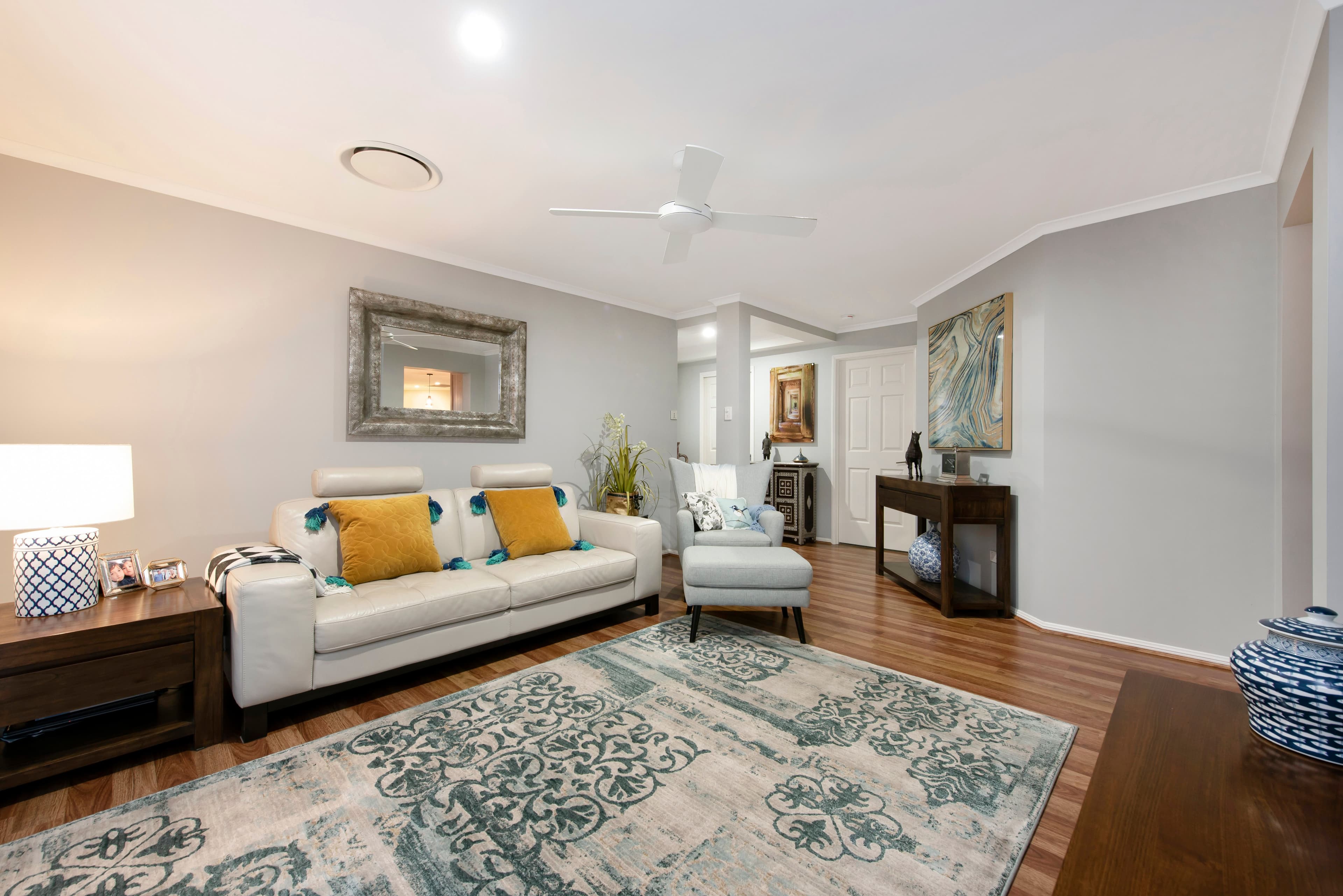 77 Coventry Circuit, Carindale QLD 4152, Carindale - Thumbnail 2