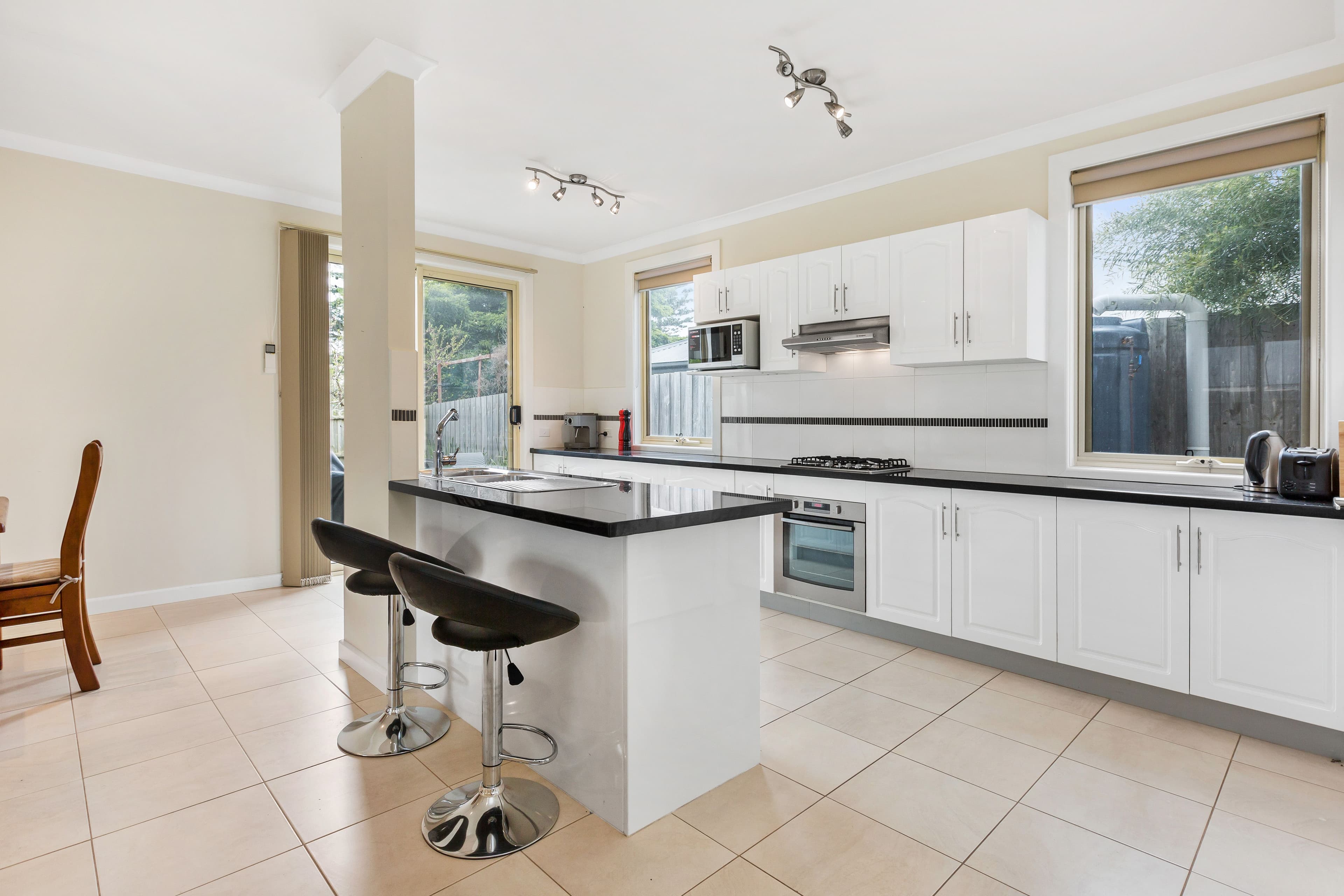 5 Rosebrook Street, Rosebud VIC 3939, Rosebud - Thumbnail 3