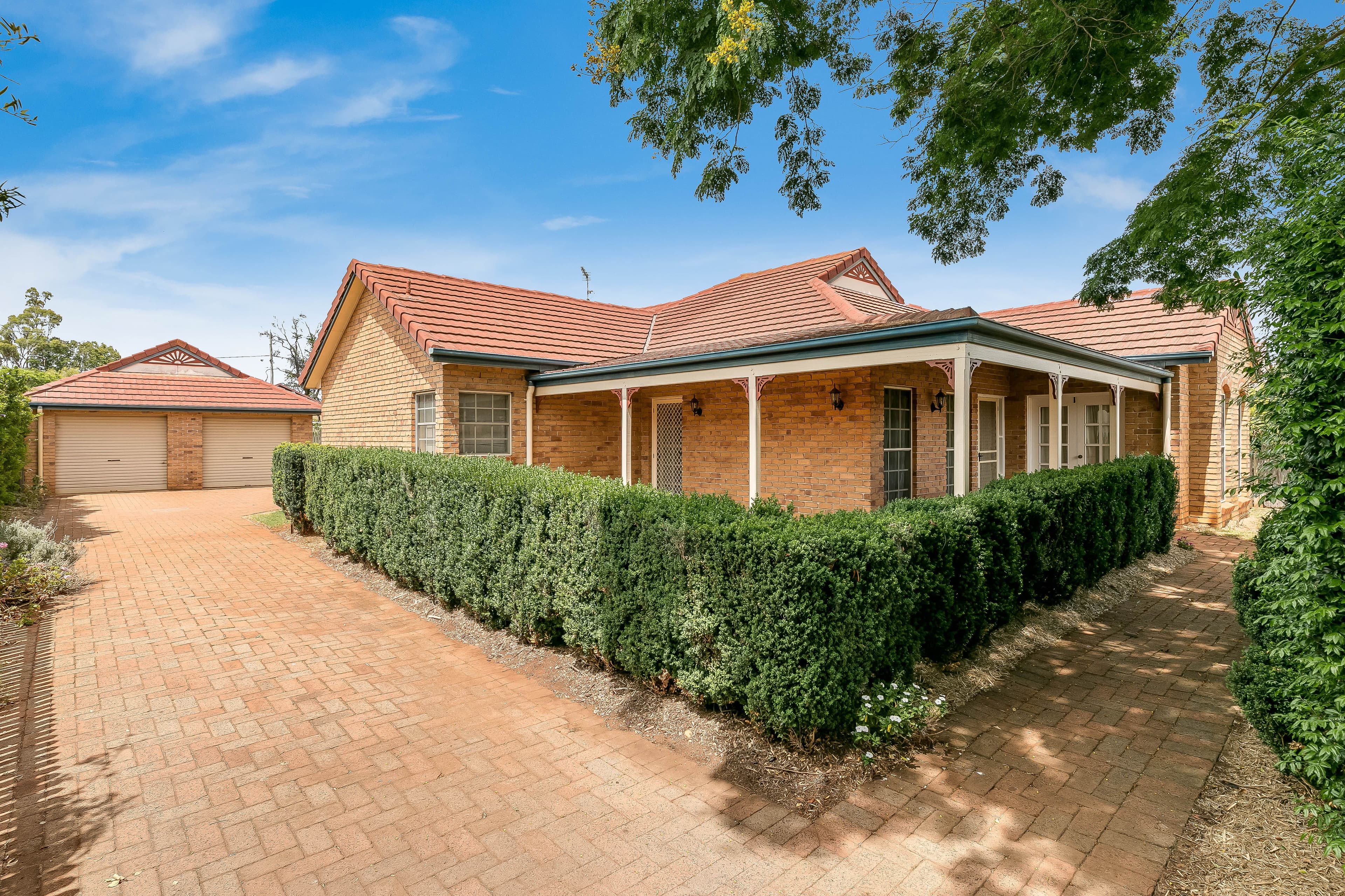 16 Hennenlotter Court, Kearneys Spring QLD 4350, Kearneys Spring - Thumbnail 2